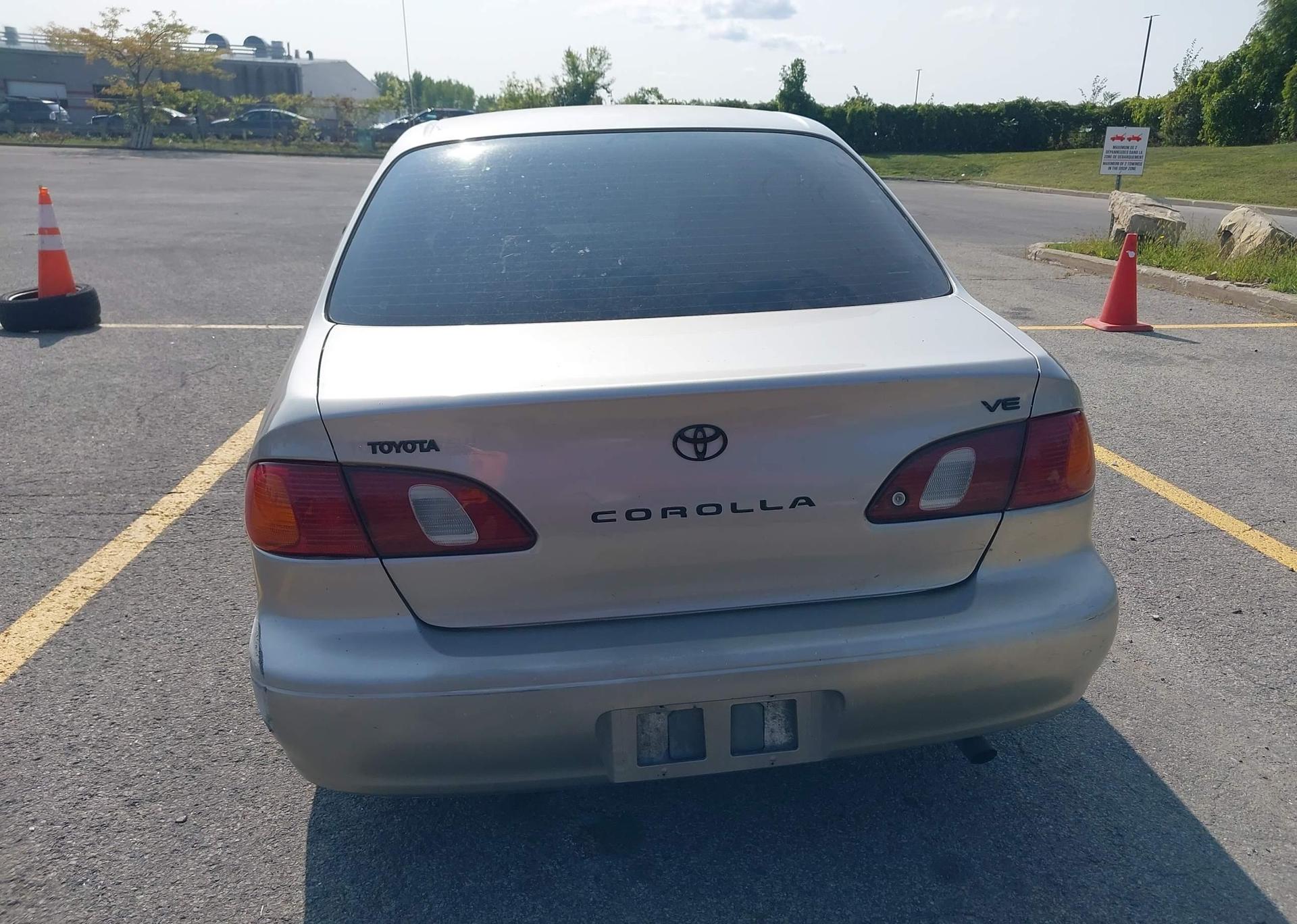2000 TOYOTA COROLLA