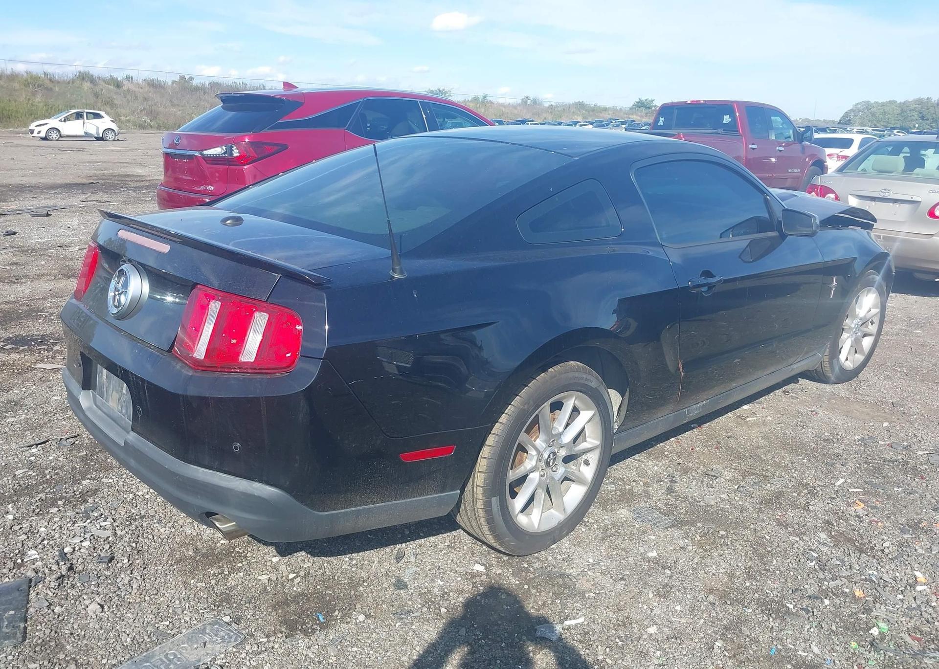 2010 FORD MUSTANG