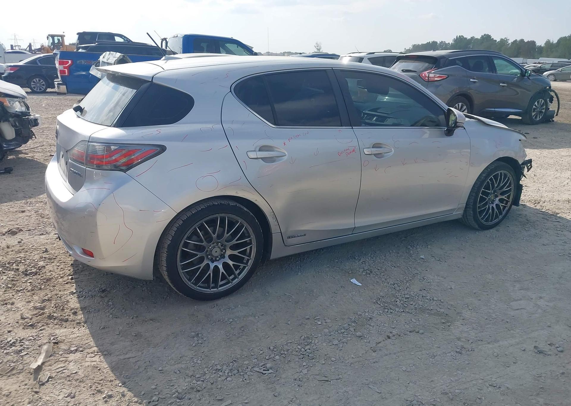 2013 LEXUS CT 200H