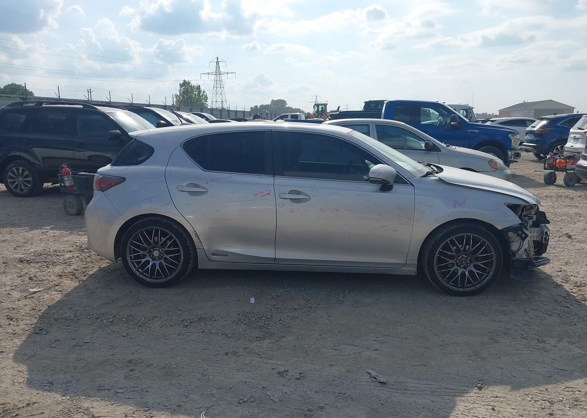 2013 LEXUS CT 200H