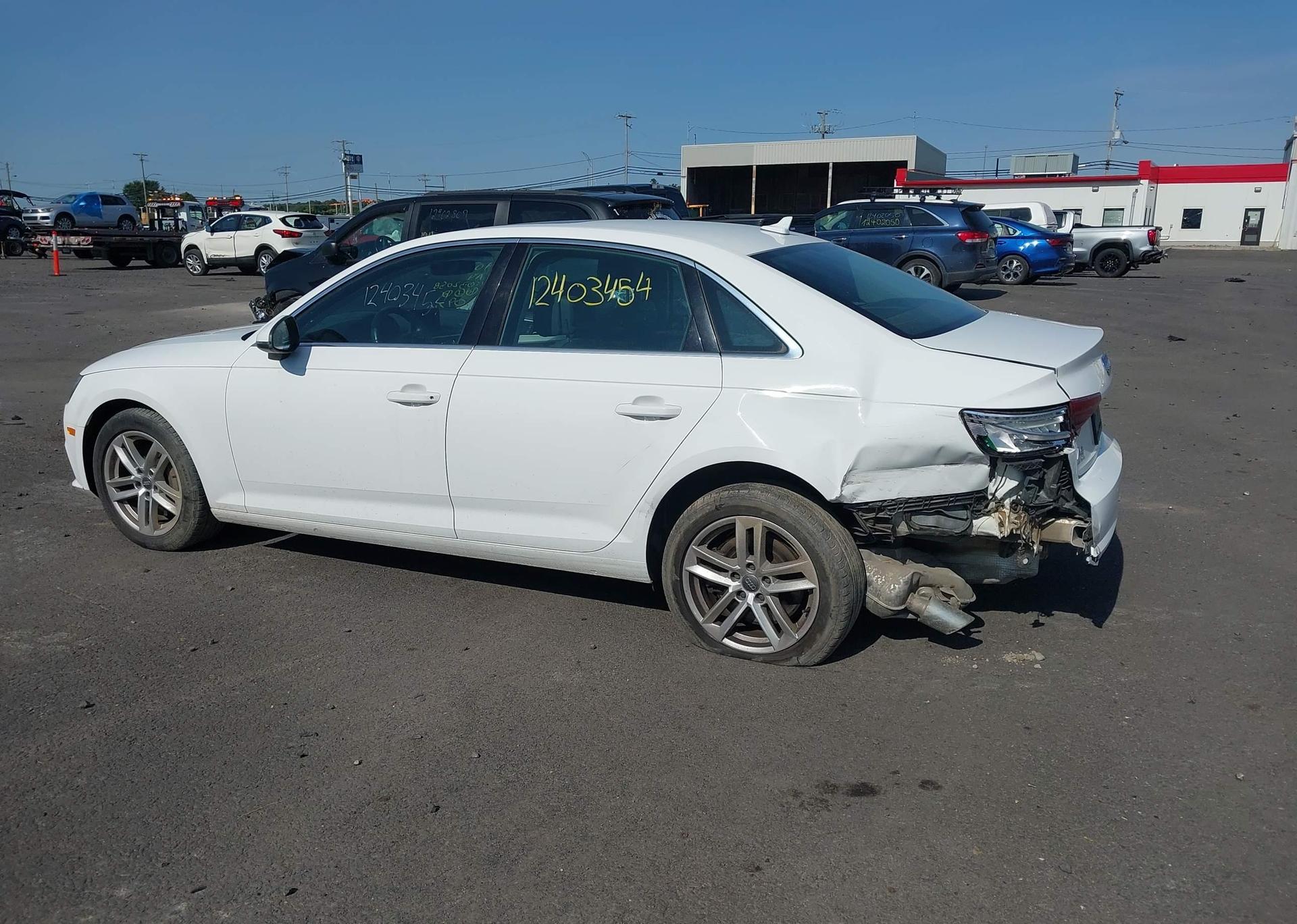 2017 AUDI A4 2.0T KOMFORT