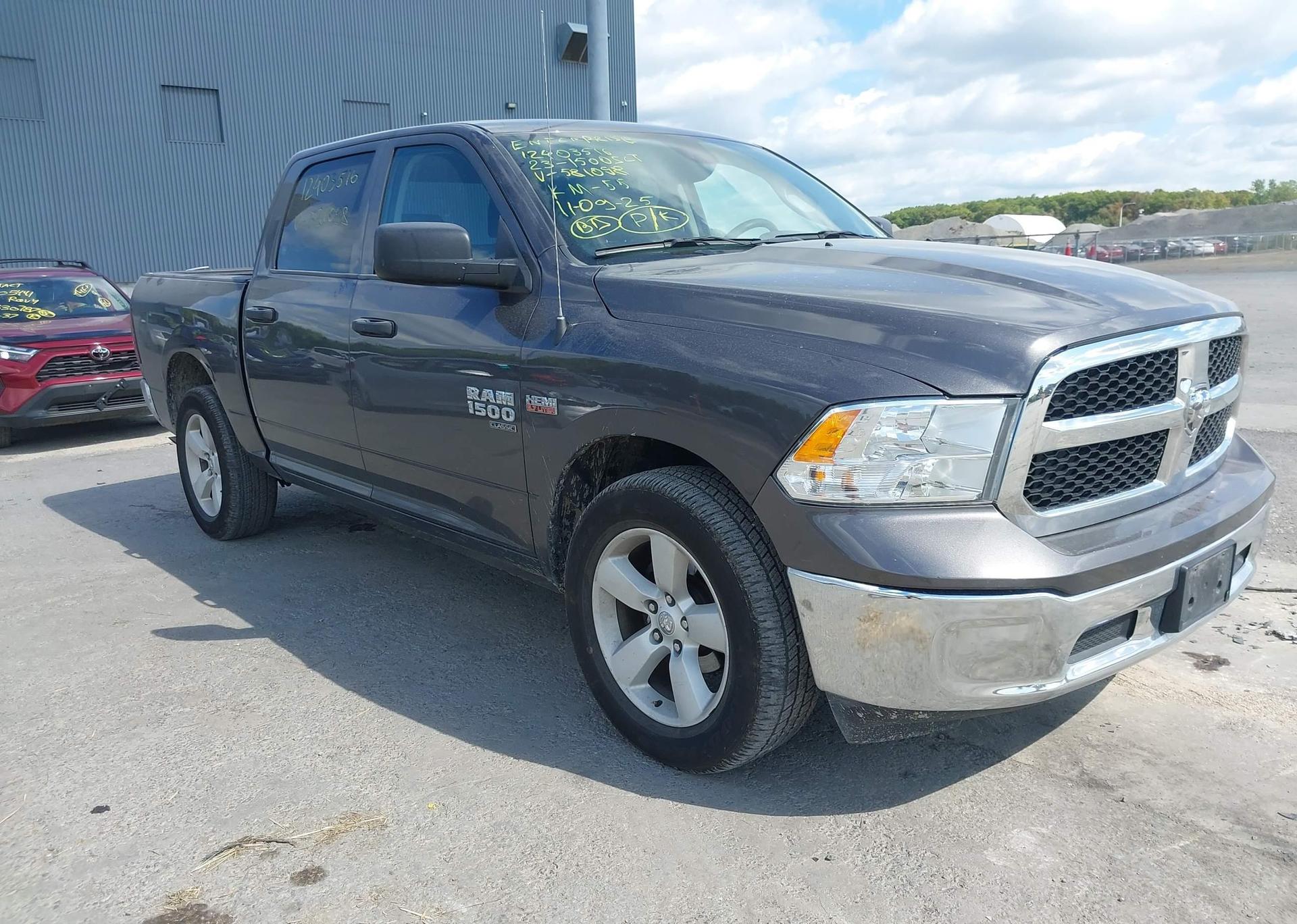 2023 RAM 1500 CLASSIC SLT