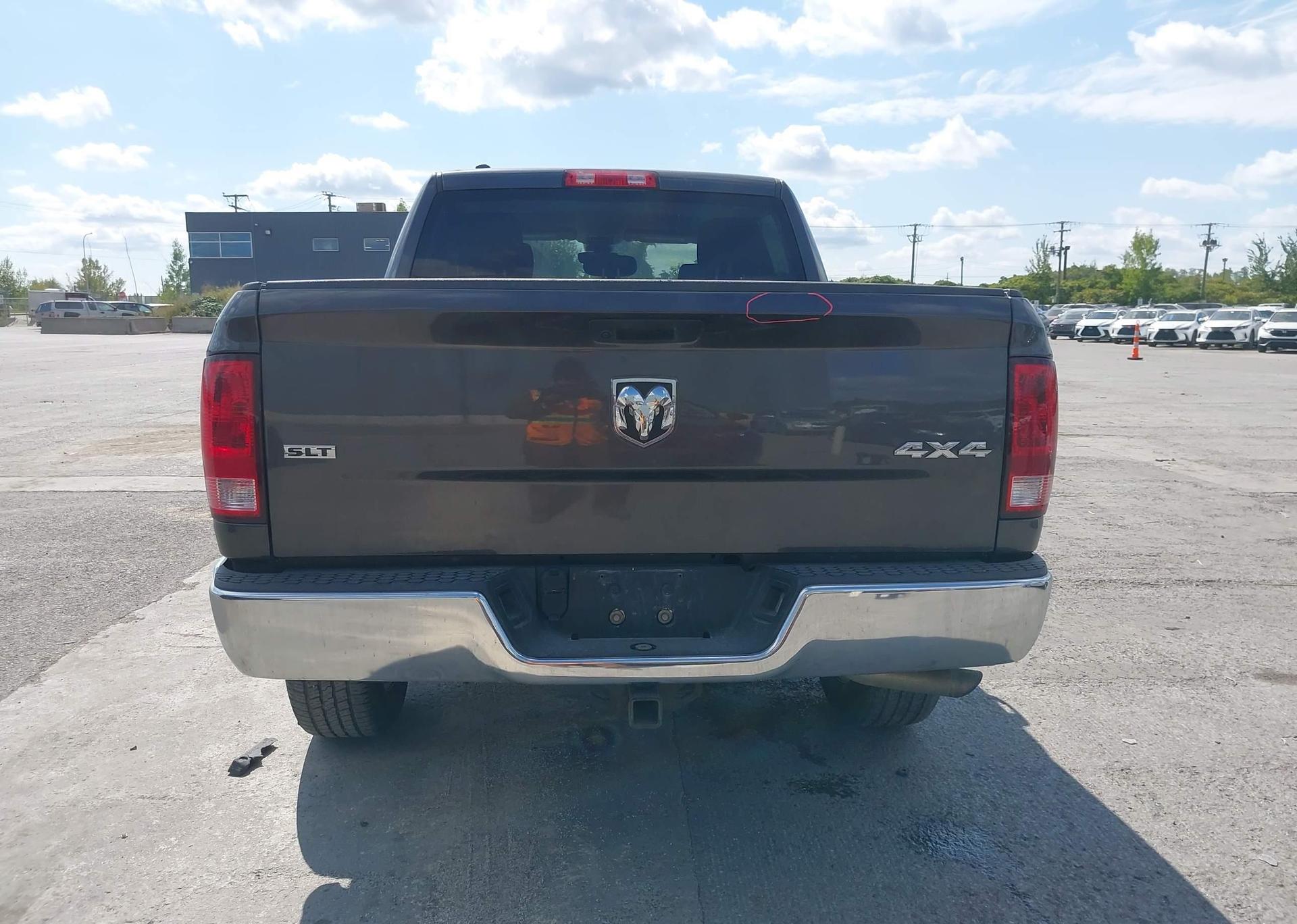 2023 RAM 1500 CLASSIC SLT
