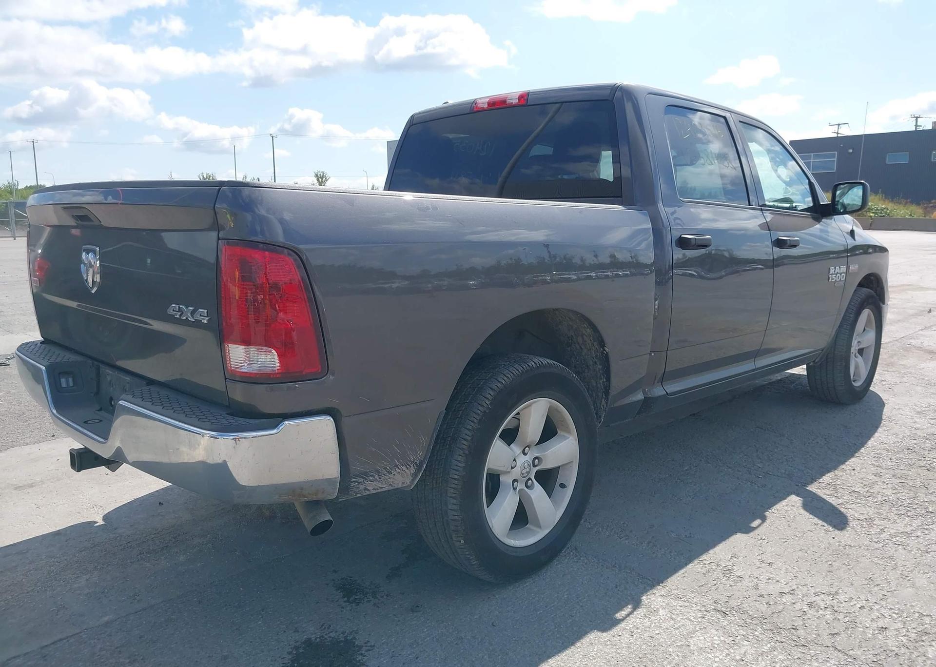 2023 RAM 1500 CLASSIC SLT