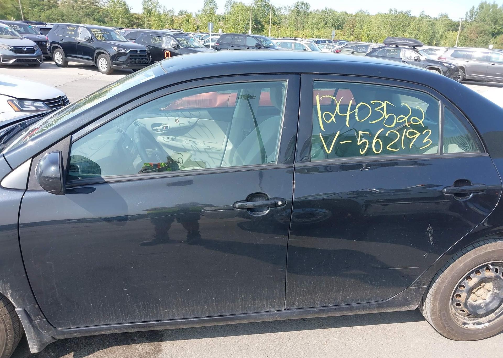 2011 TOYOTA COROLLA