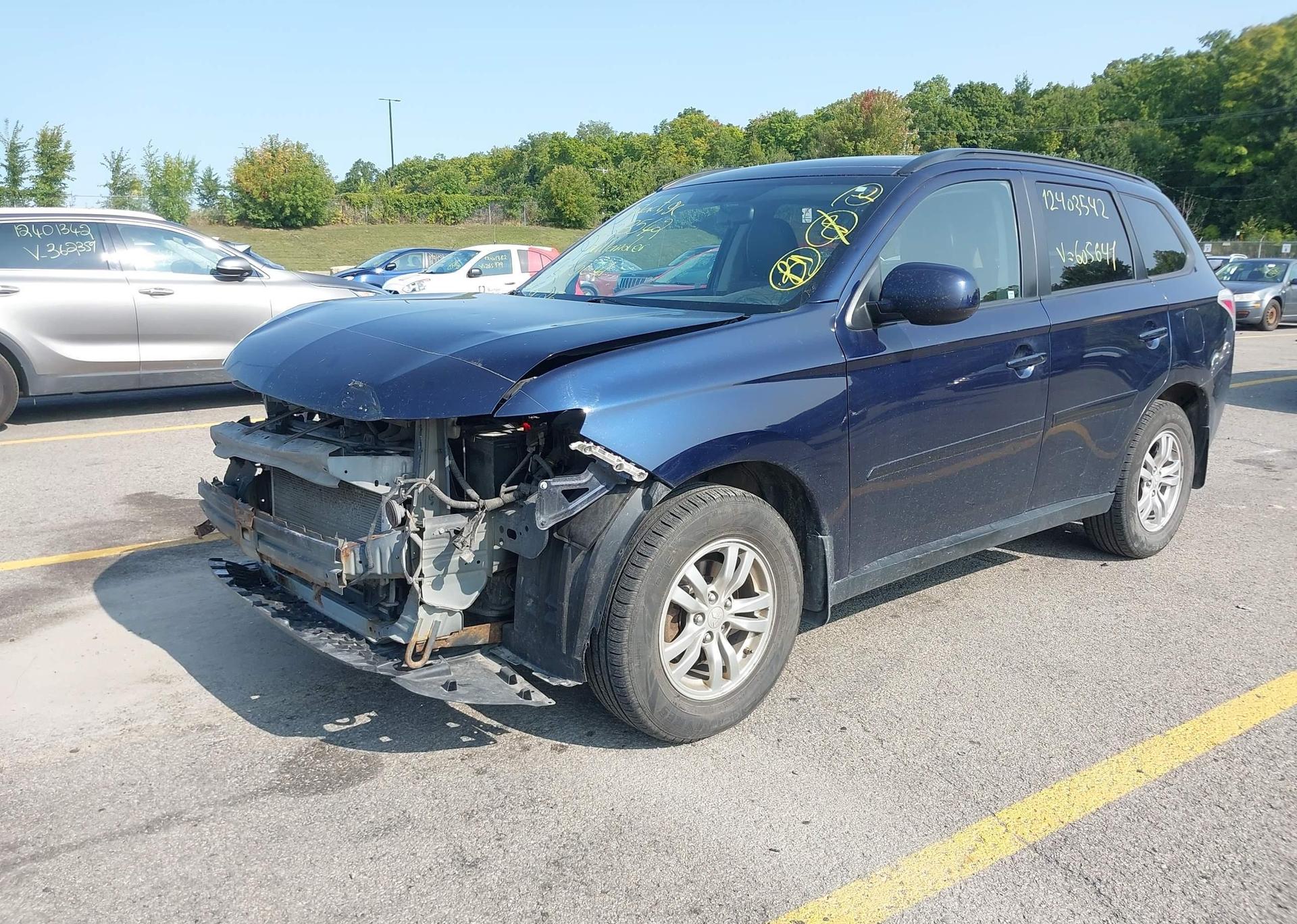 2014 MITSUBISHI outlander