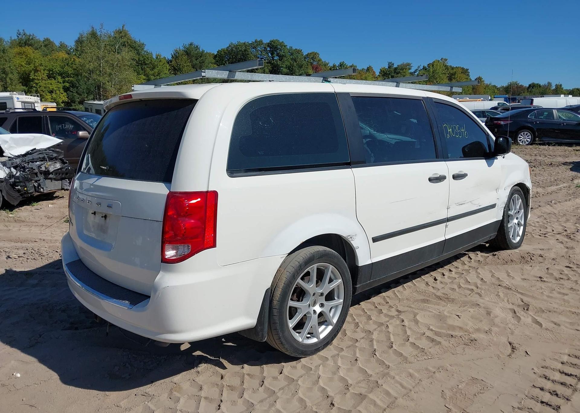 2011 DODGE GRAND CARAVAN EXPRESS