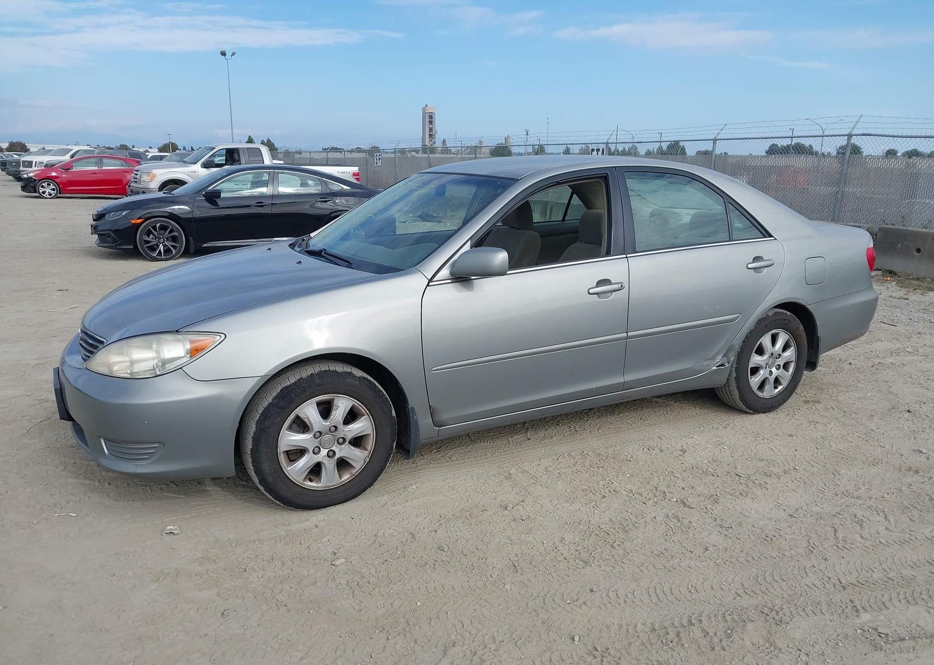 2005 TOYOTA CAMRY LE V6