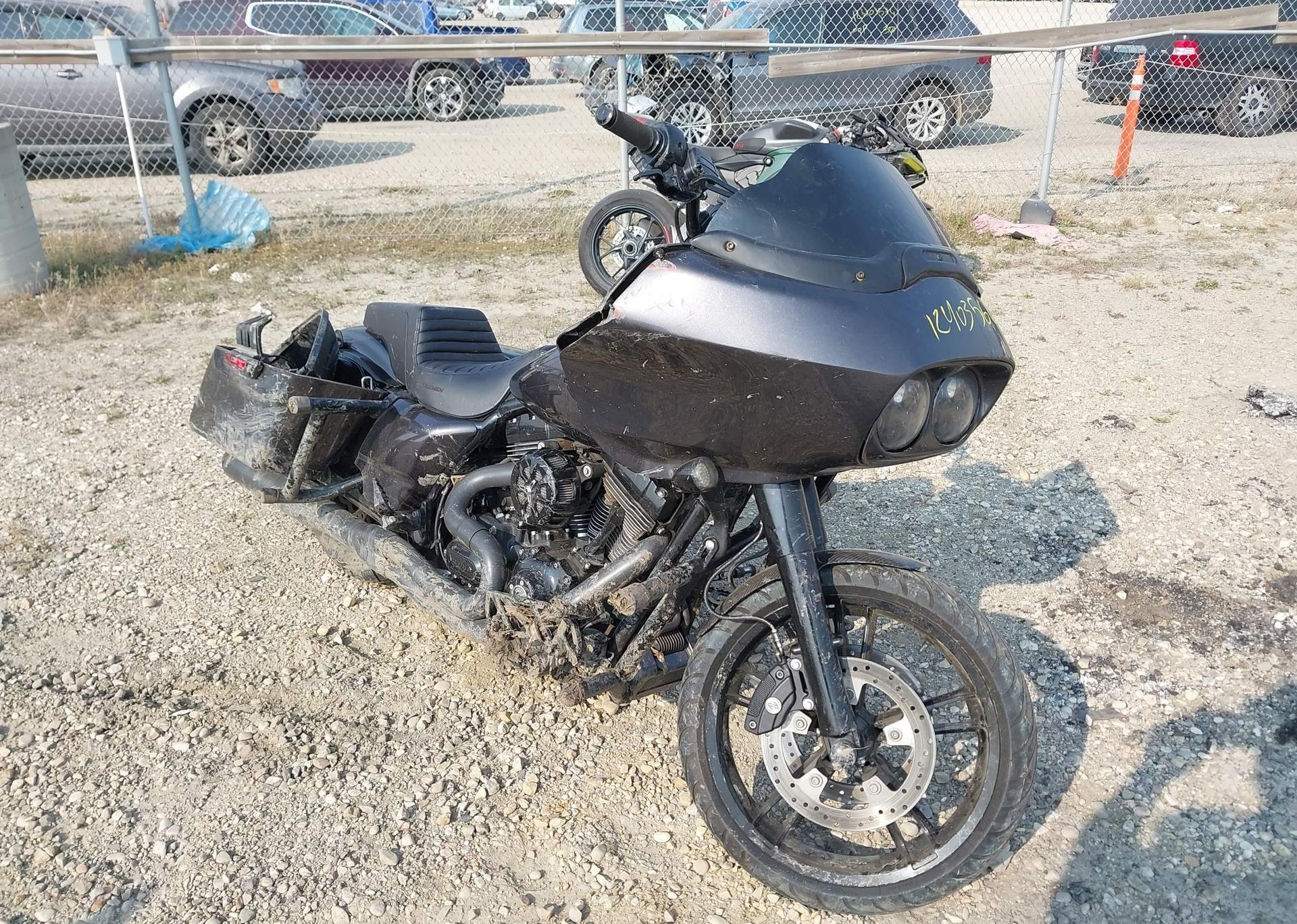 2012 HARLEY-DAVIDSON FLTRX ROAD GLIDE CUSTOM