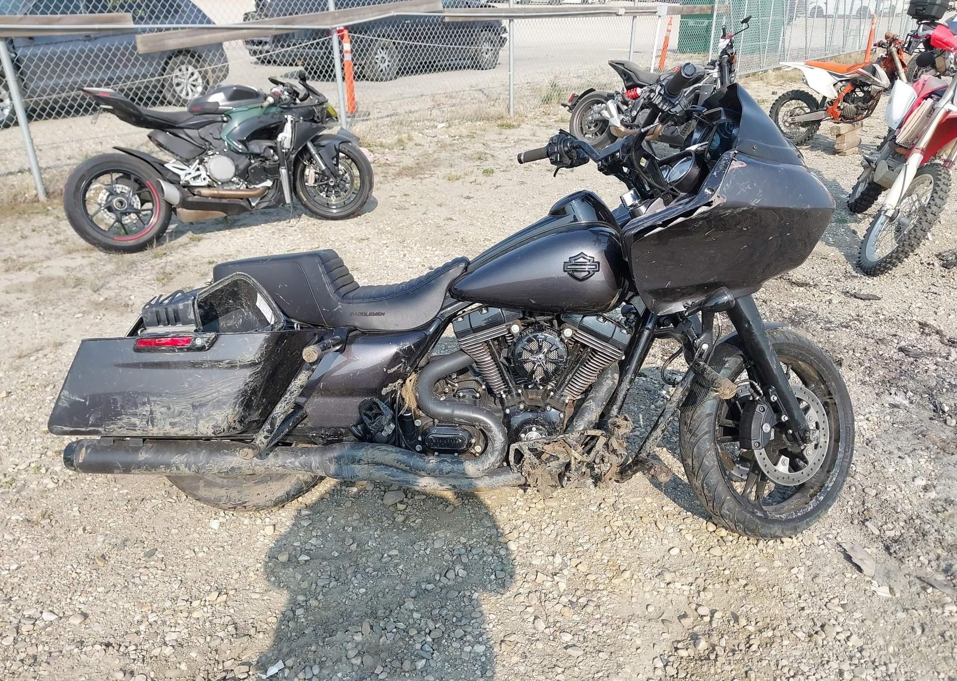 2012 HARLEY-DAVIDSON FLTRX ROAD GLIDE CUSTOM