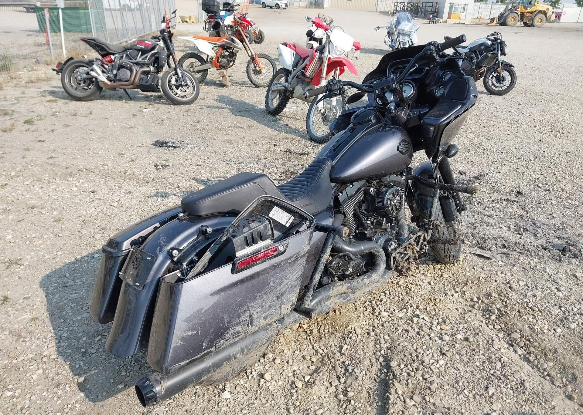 2012 HARLEY-DAVIDSON FLTRX ROAD GLIDE CUSTOM