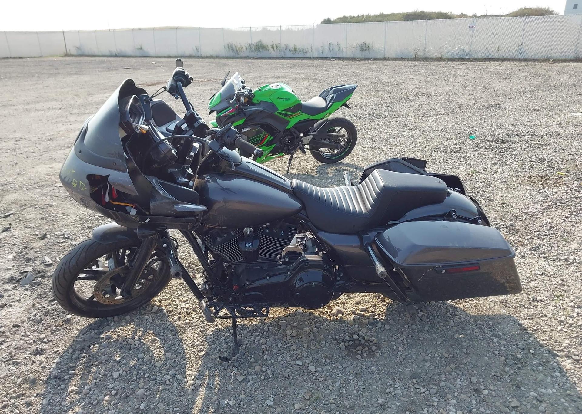 2012 HARLEY-DAVIDSON FLTRX ROAD GLIDE CUSTOM