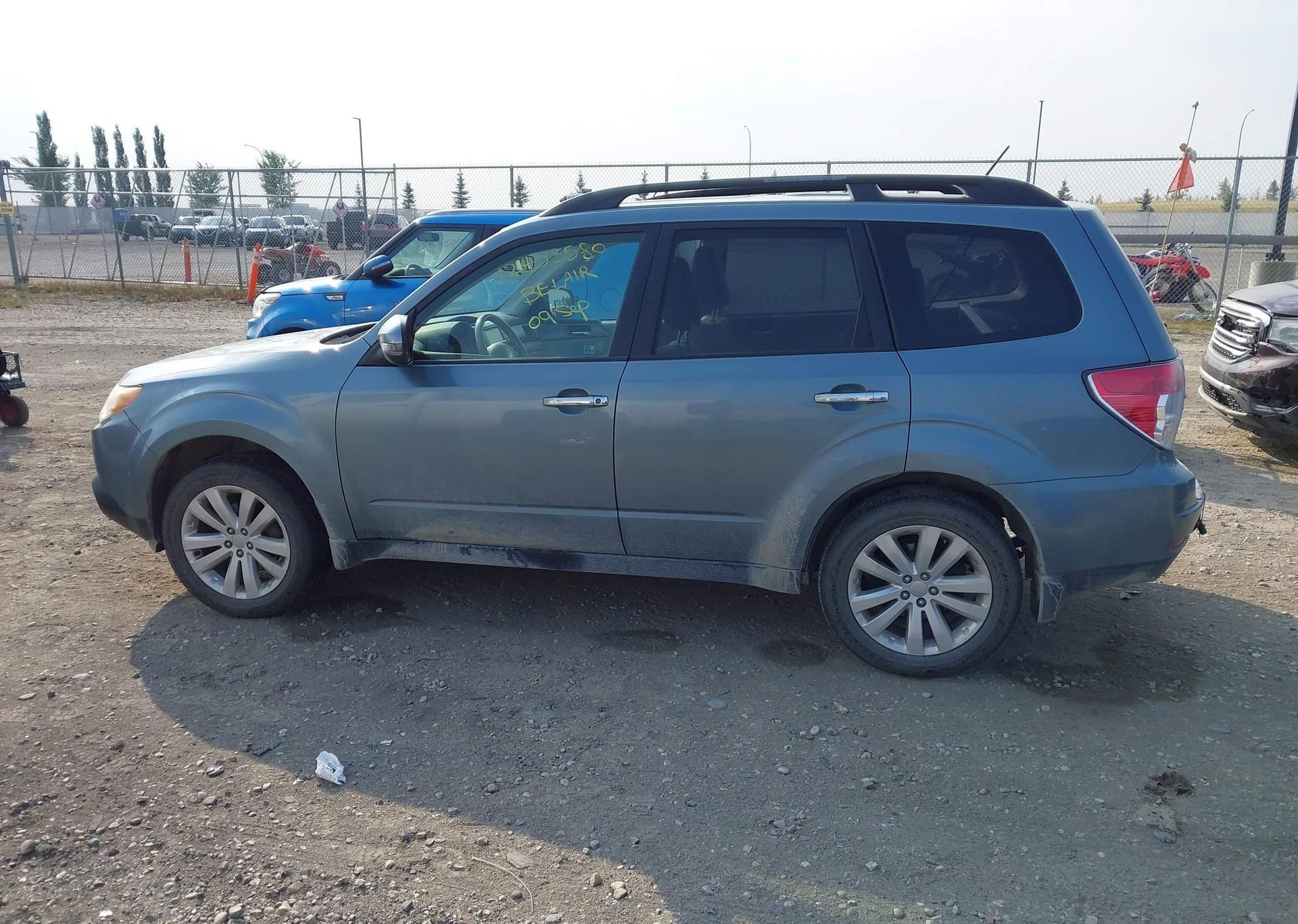 2012 SUBARU FORESTER LIMITED