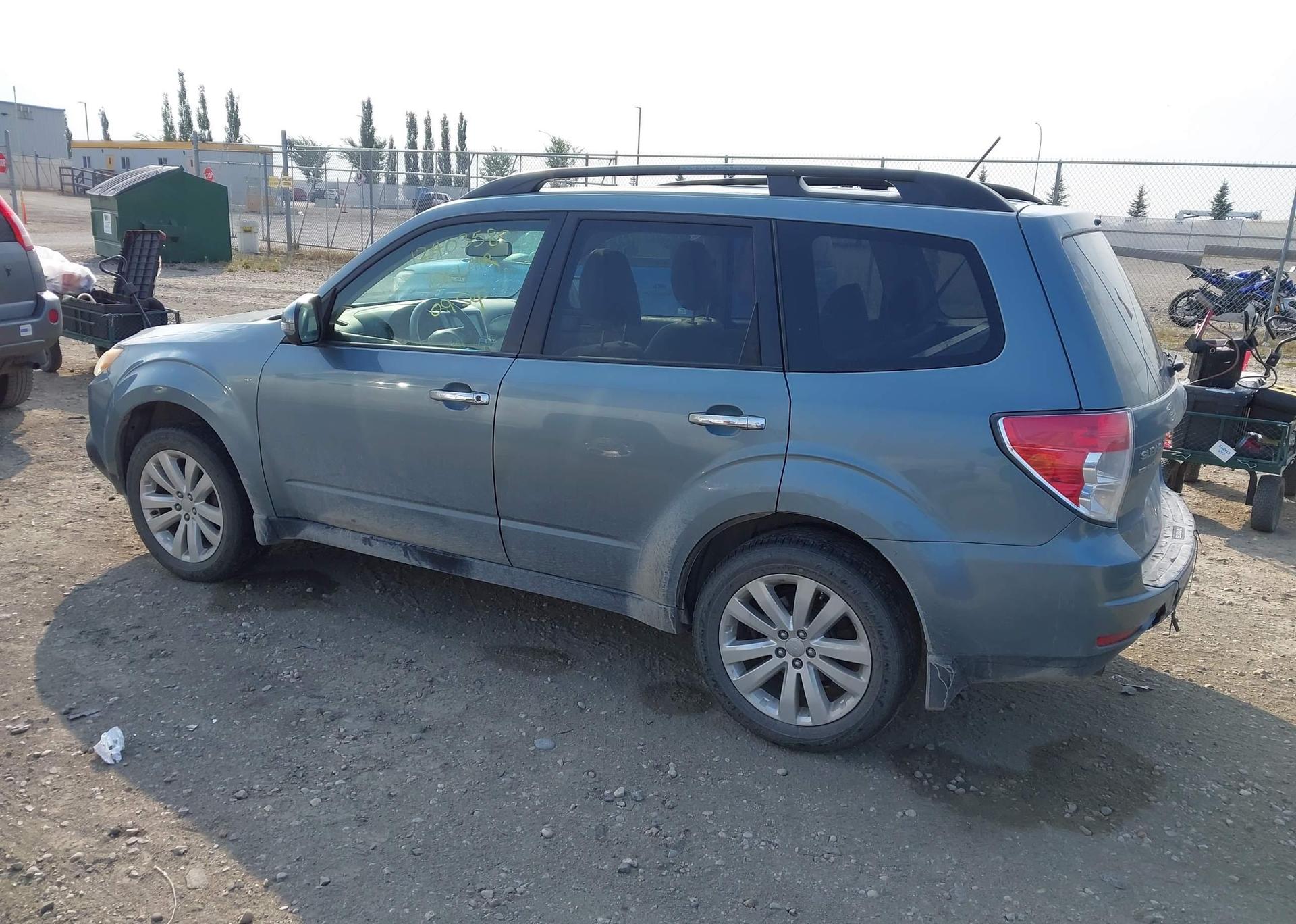2012 SUBARU FORESTER LIMITED