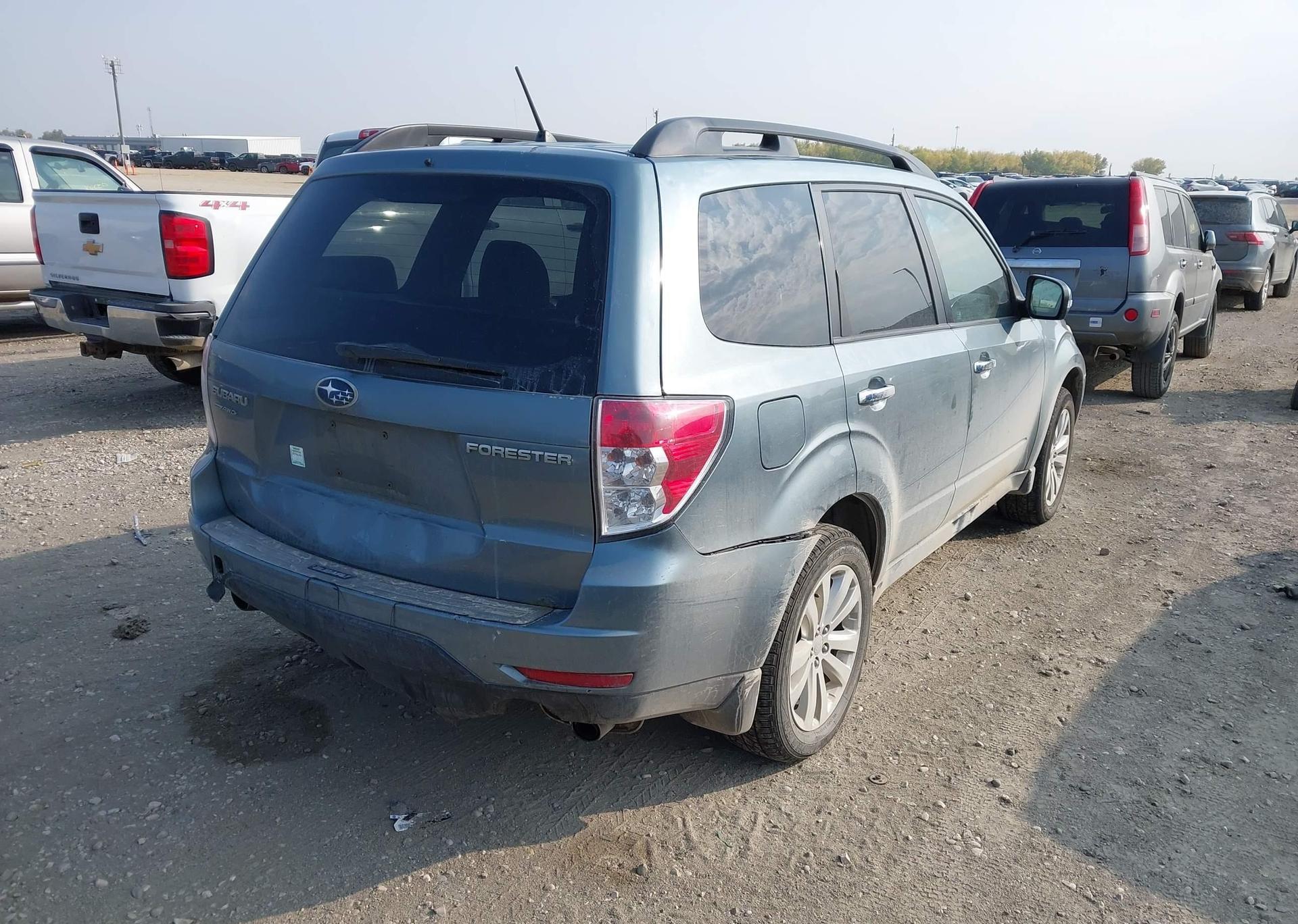 2012 SUBARU FORESTER LIMITED