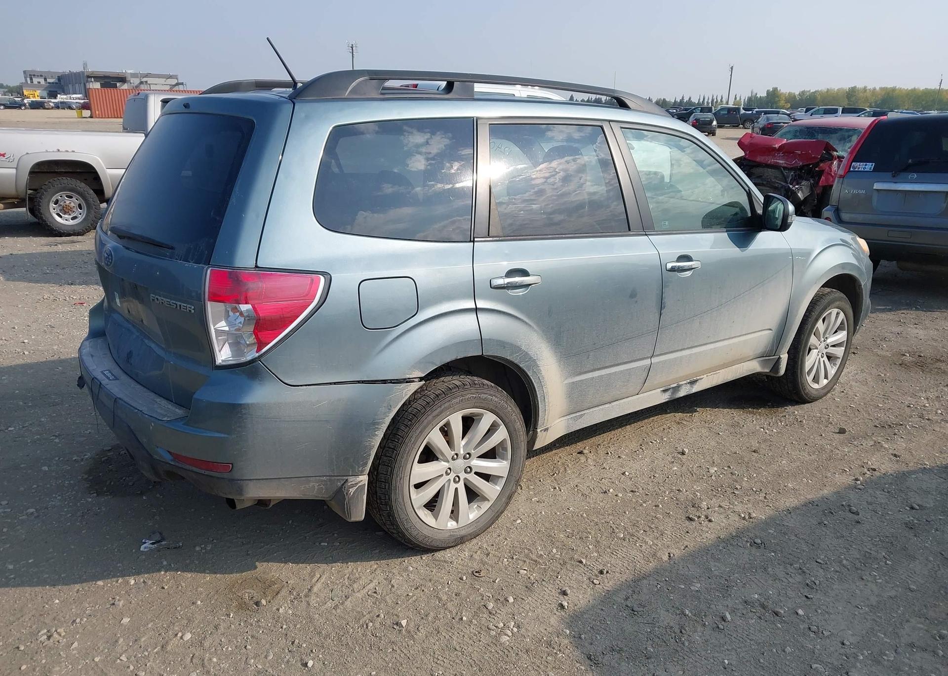 2012 SUBARU FORESTER LIMITED