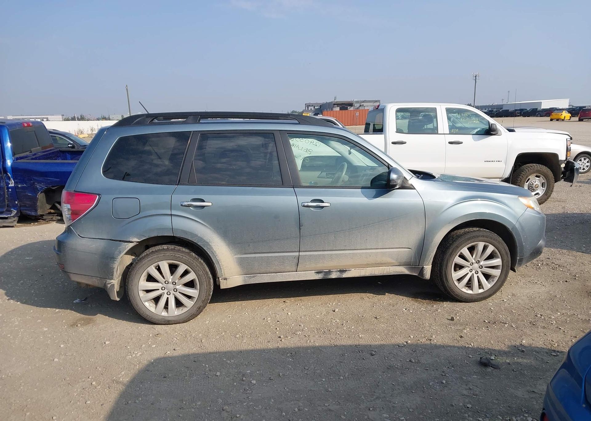 2012 SUBARU FORESTER LIMITED
