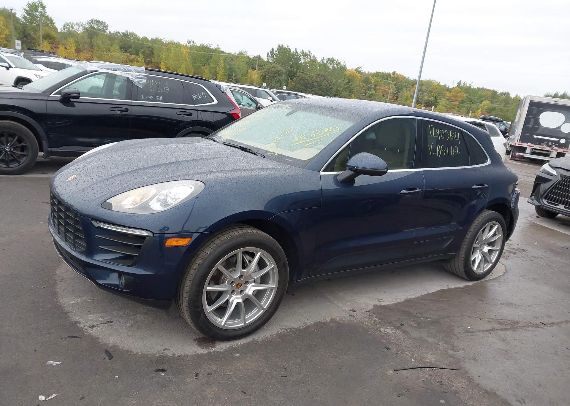 2016 PORSCHE MACAN S