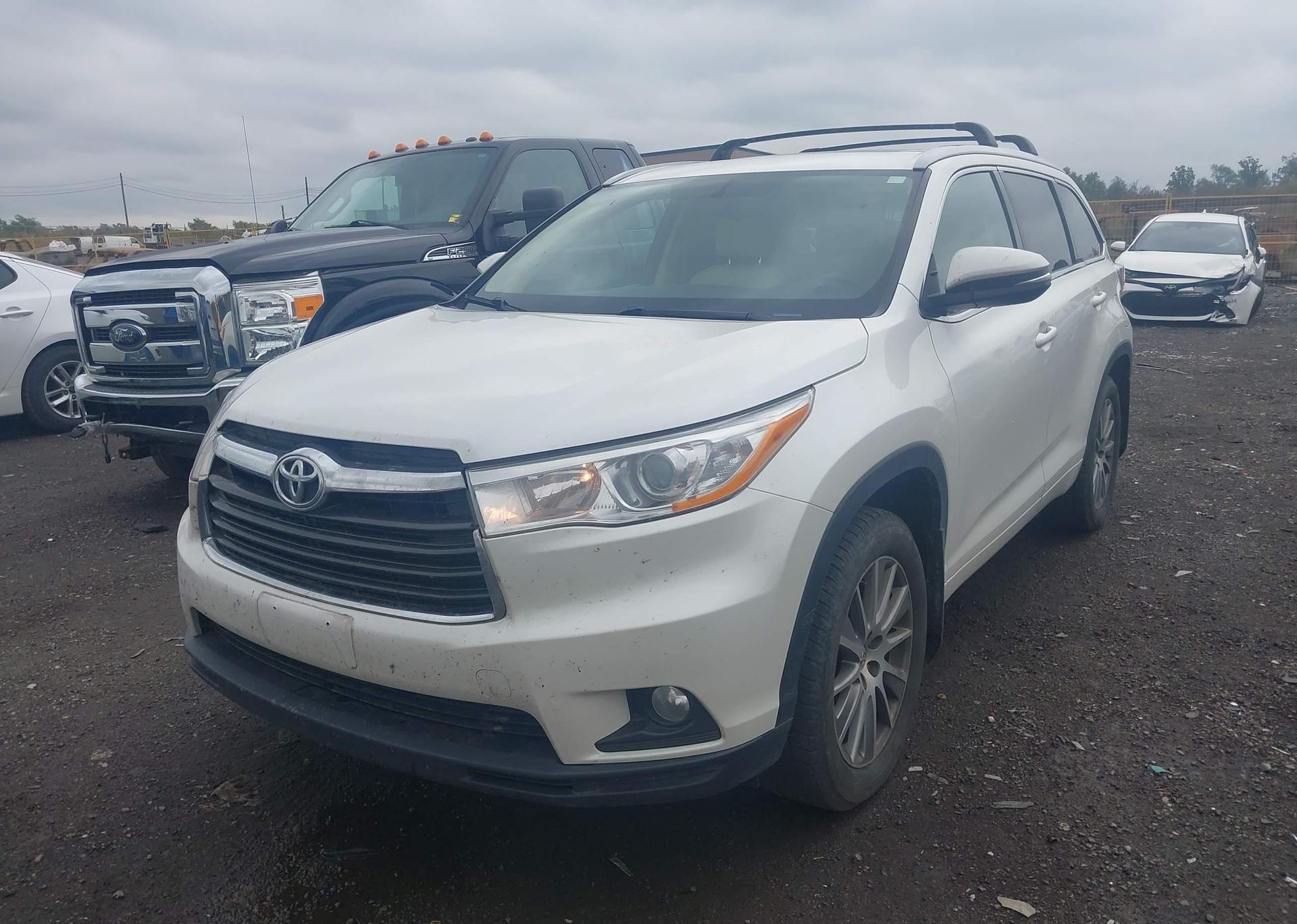 2015 TOYOTA highlander xle