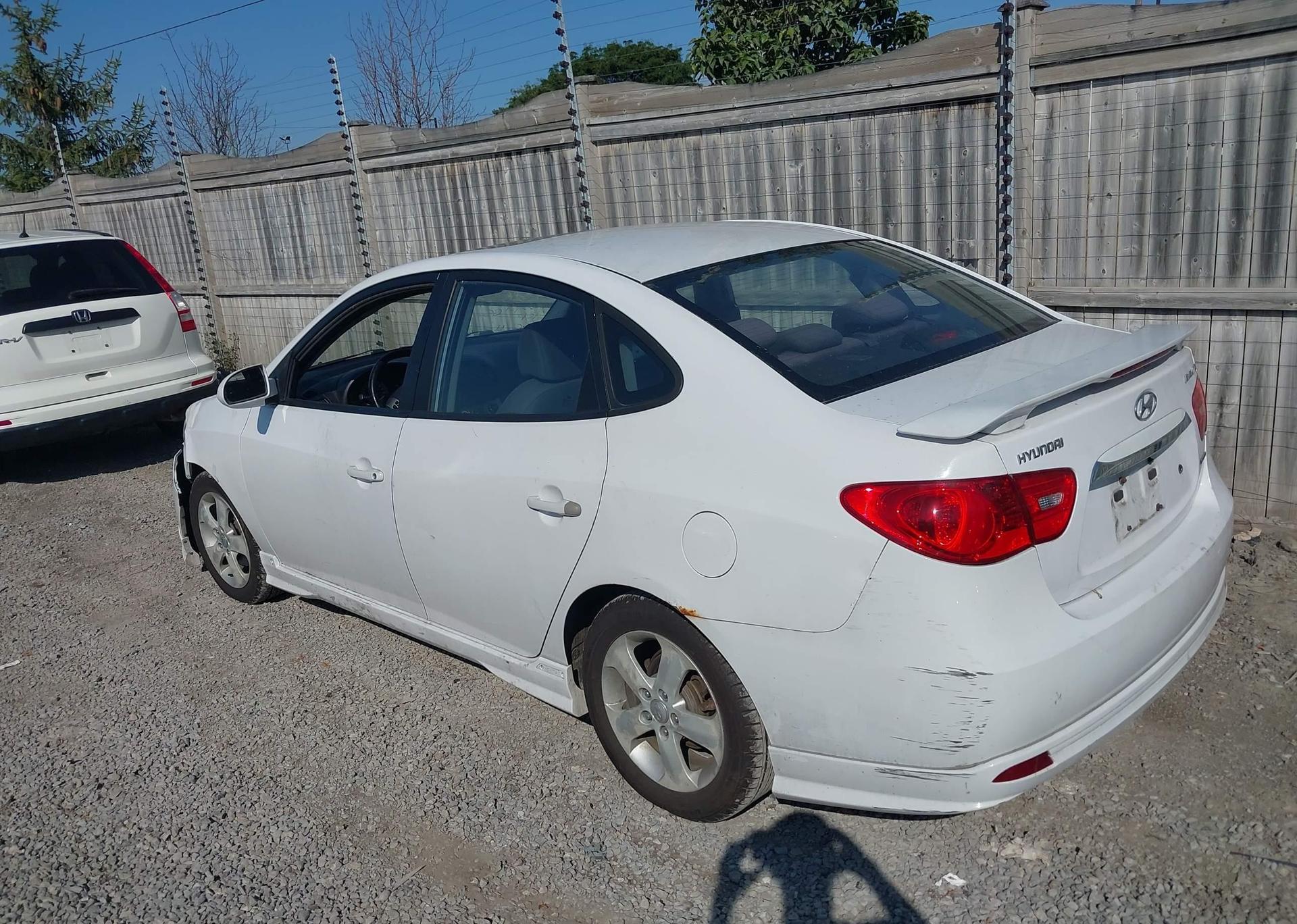 2010 HYUNDAI ELANTRA GL SPORT