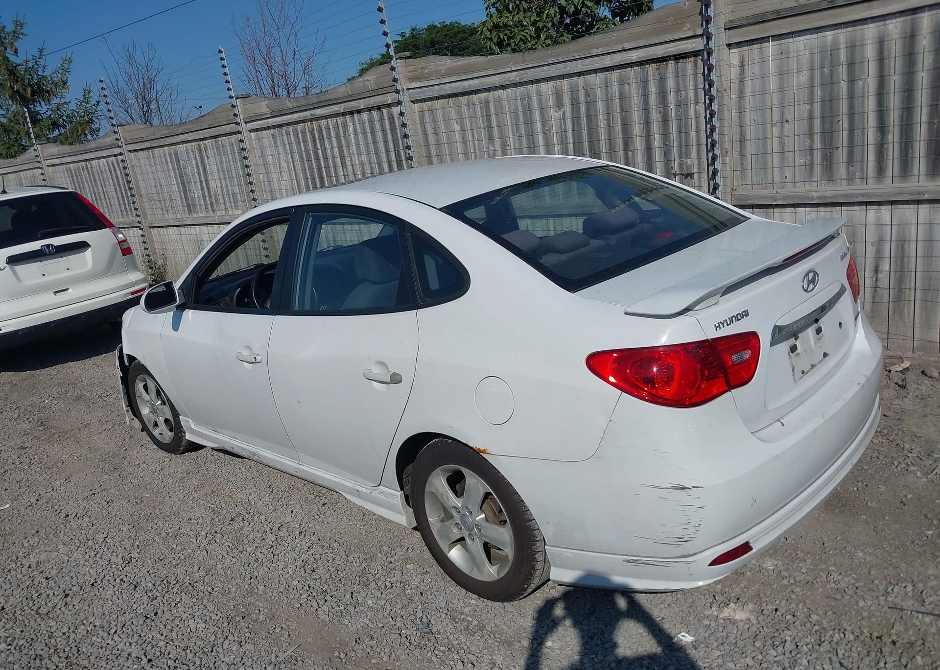 2010 HYUNDAI ELANTRA GL SPORT