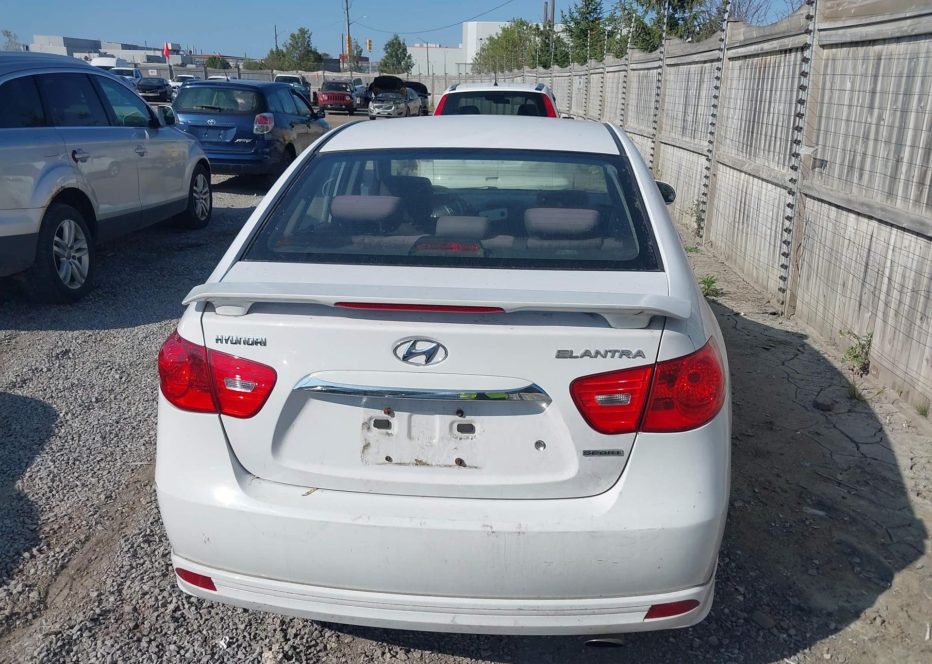 2010 HYUNDAI ELANTRA GL SPORT