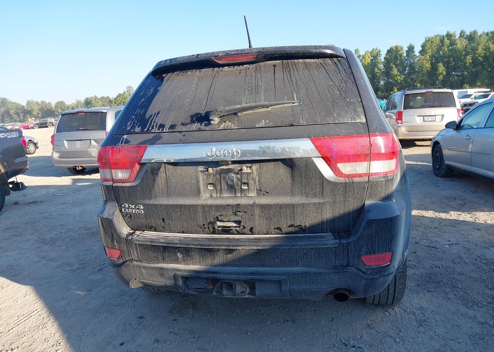 2011 JEEP GRAND CHEROKEE LAREDO