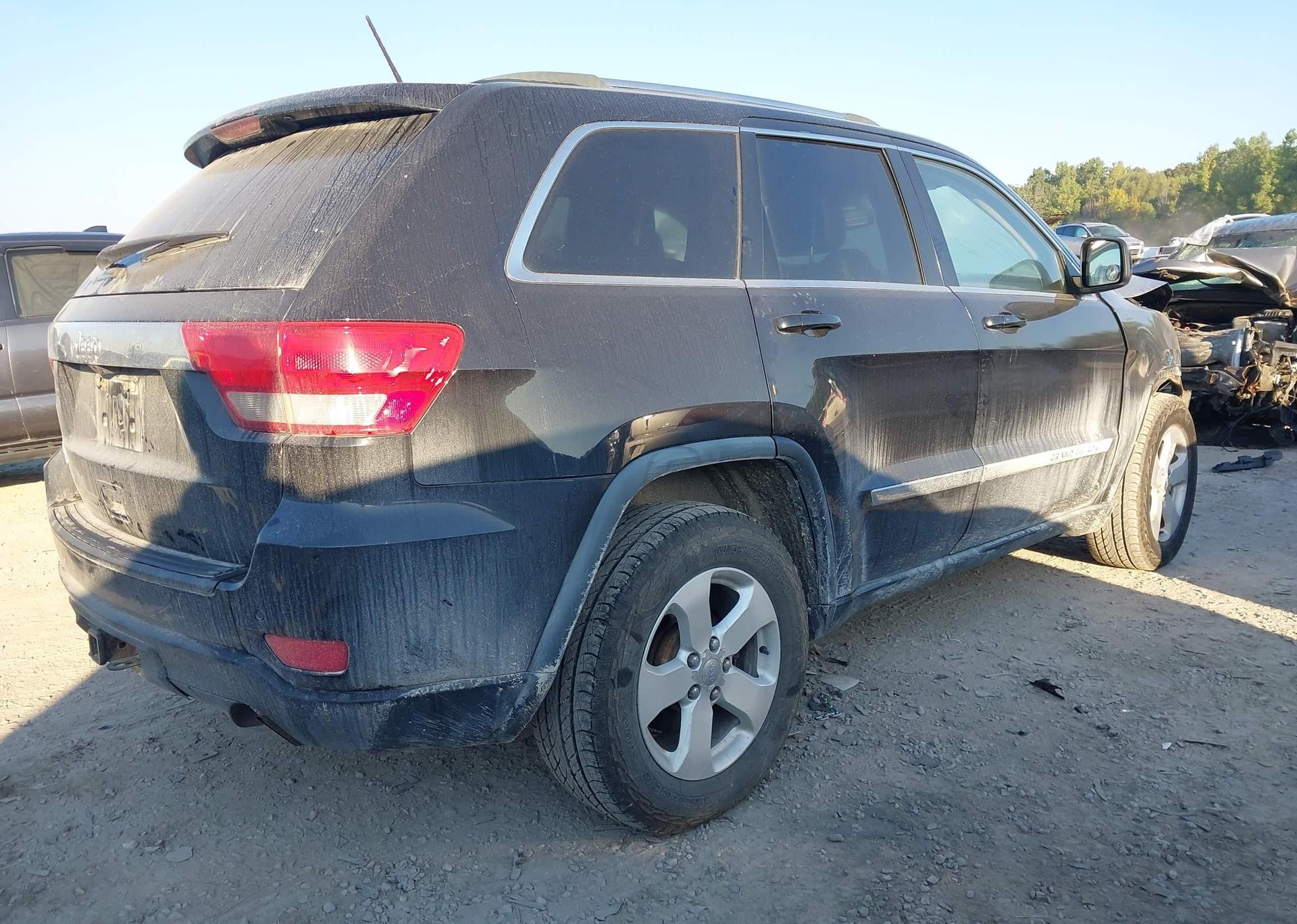 2011 JEEP GRAND CHEROKEE LAREDO