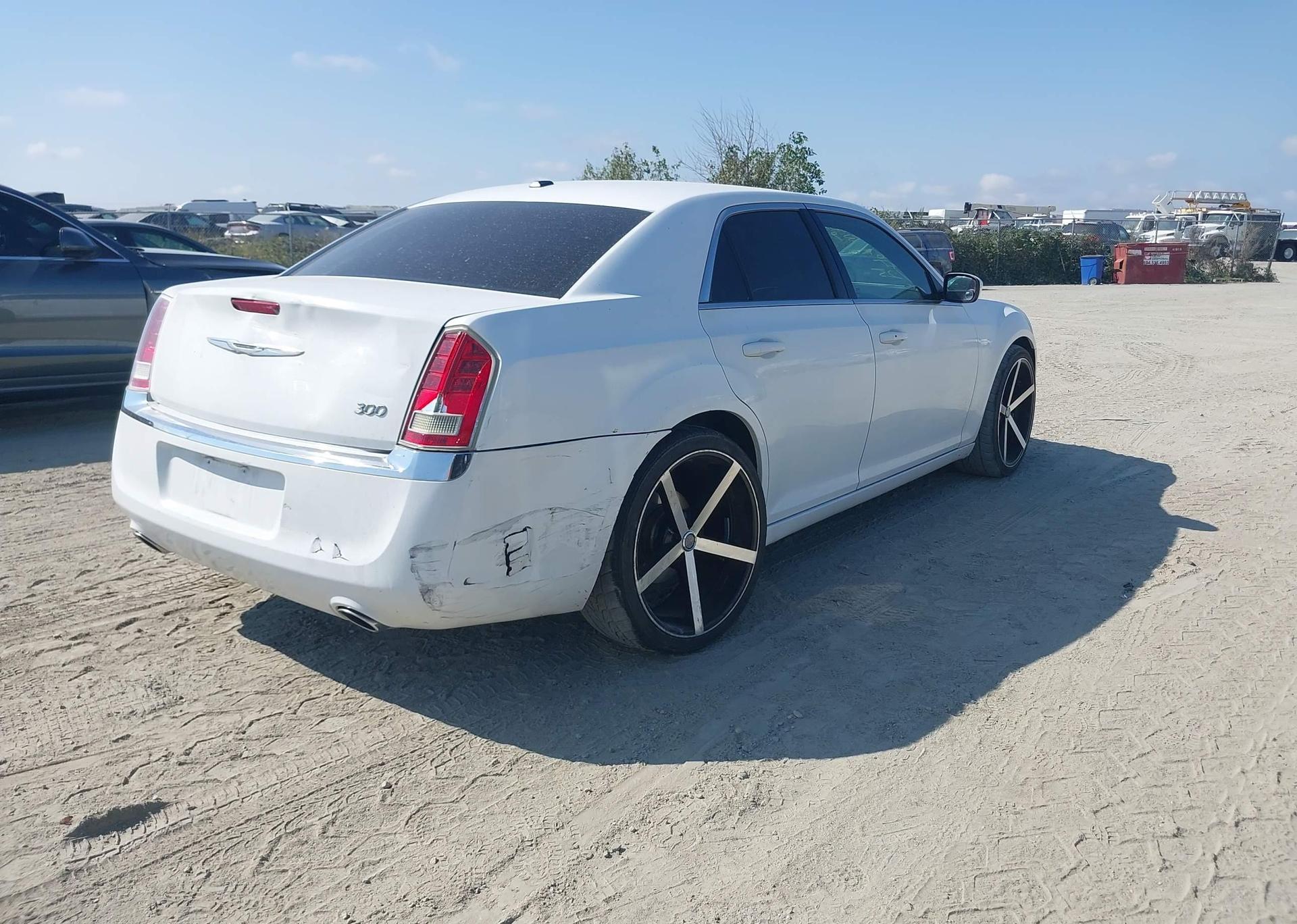 2012 CHRYSLER 300 TOURING