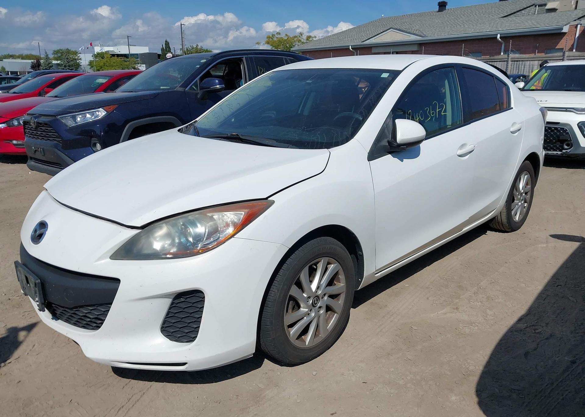 2013 MAZDA 3 I