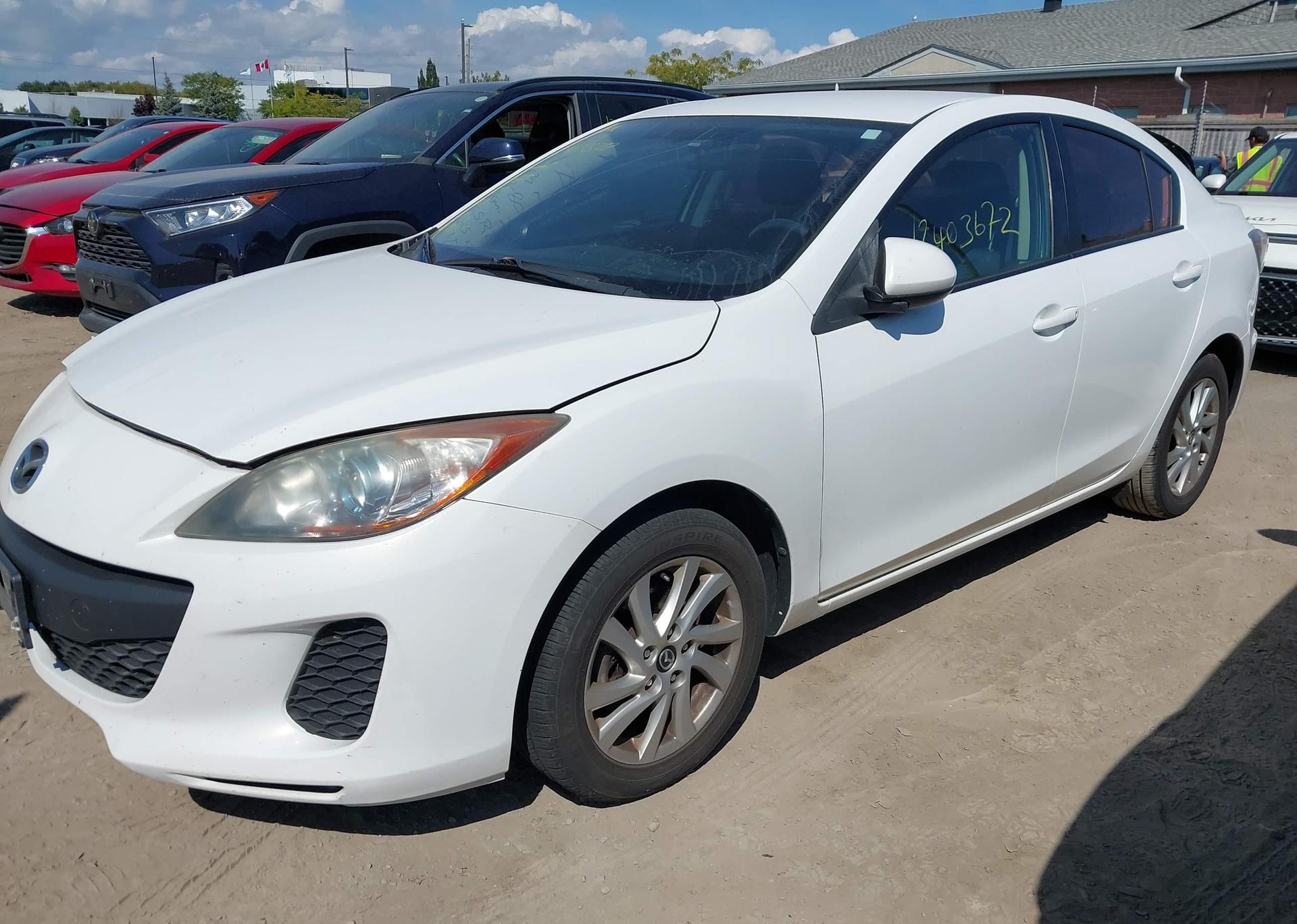 2013 MAZDA 3 I