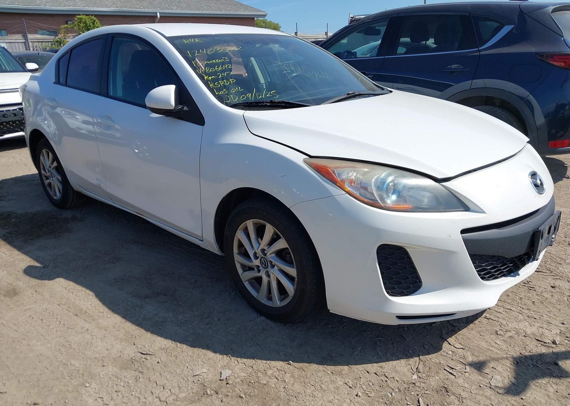 2013 MAZDA 3 I