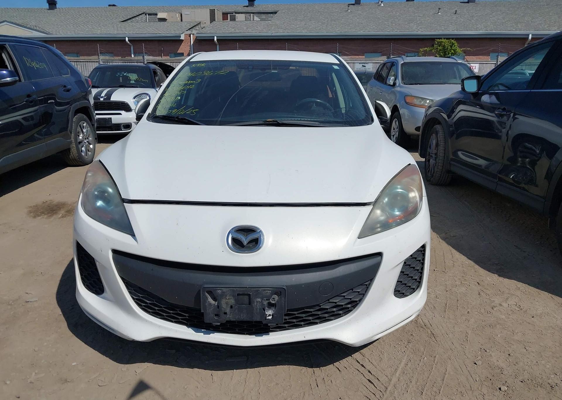 2013 MAZDA 3 I