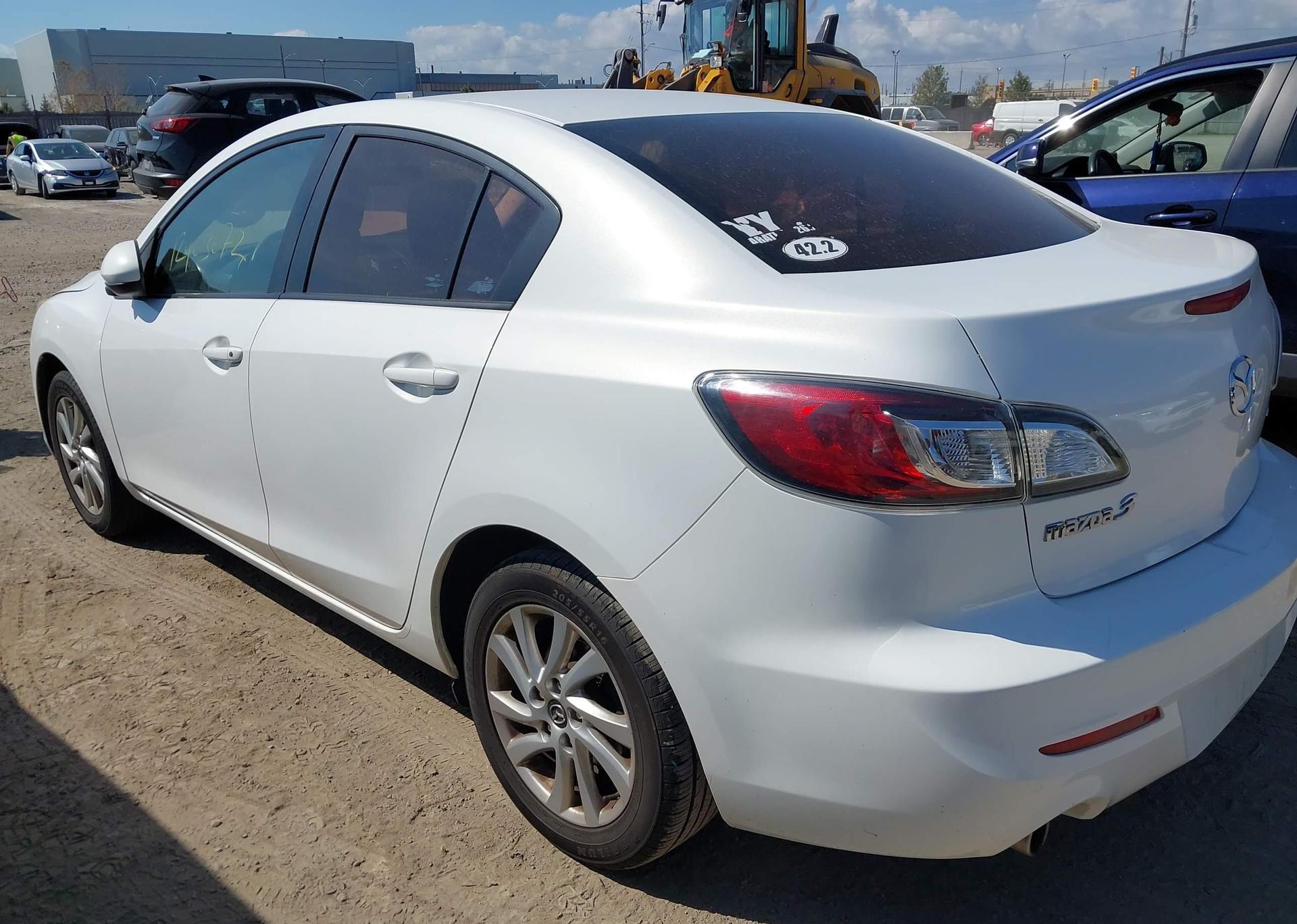 2013 MAZDA 3 I
