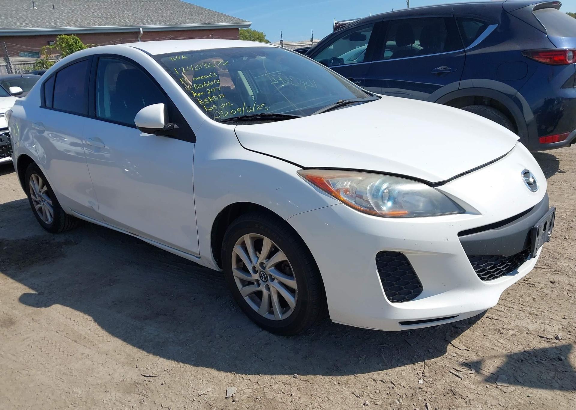 2013 MAZDA 3 I