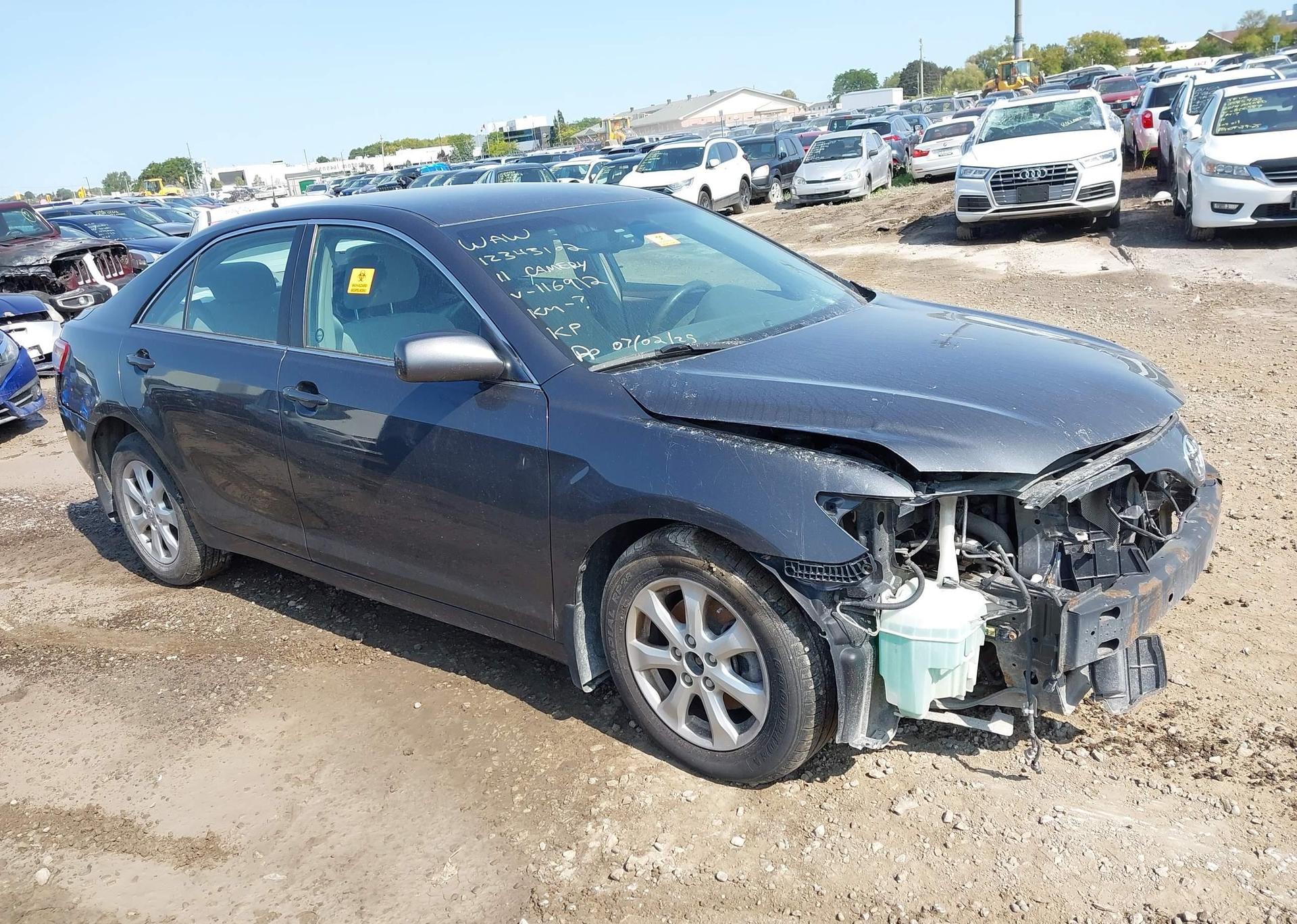 2011 TOYOTA CAMRY LE V6