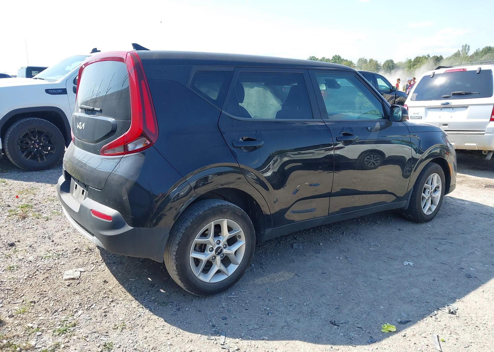 2022 KIA SOUL EX