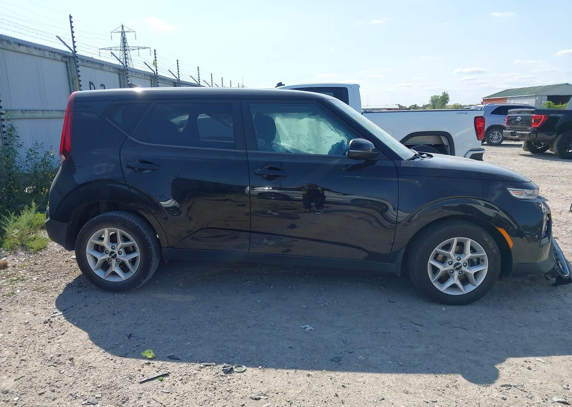 2022 KIA SOUL EX