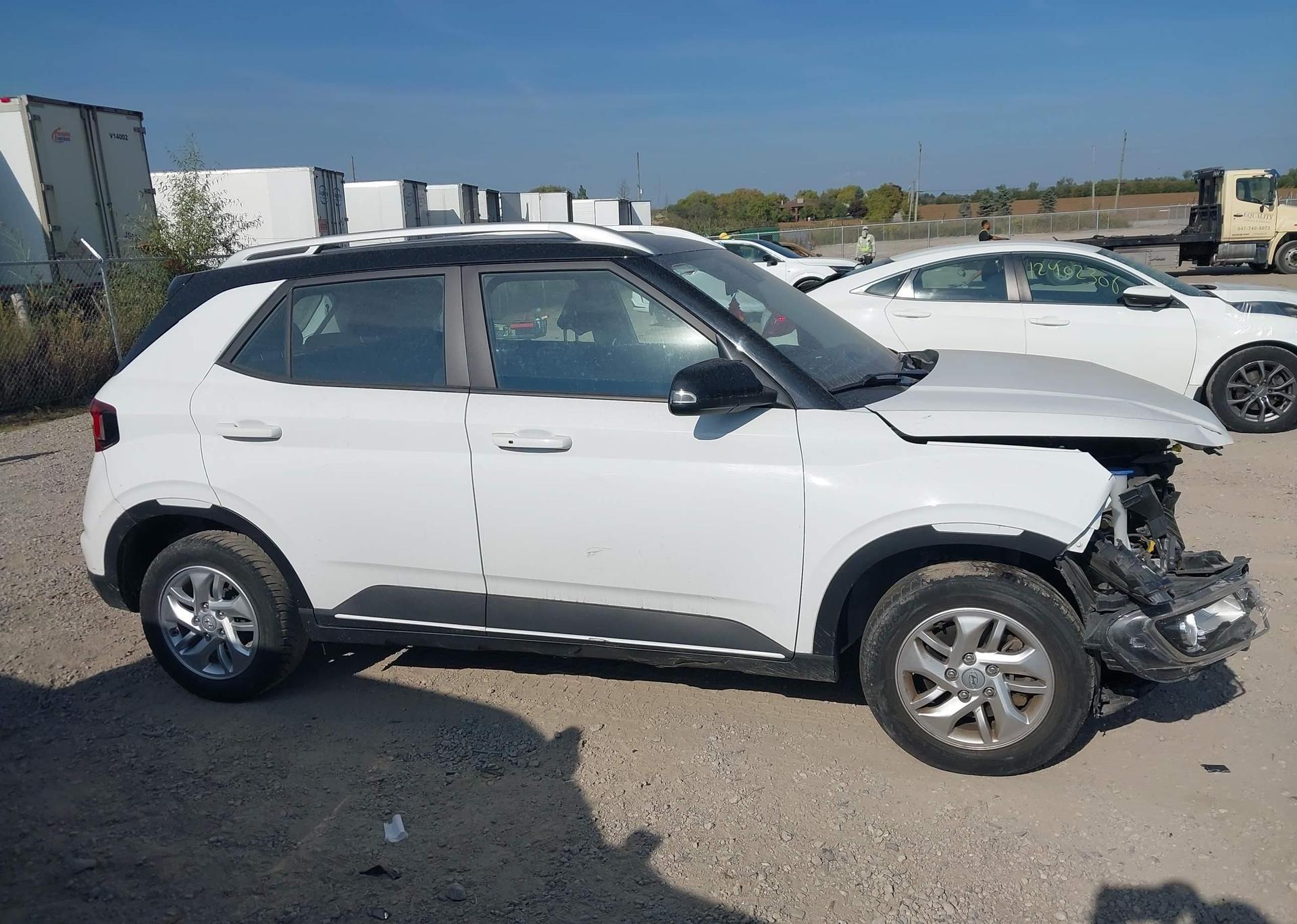 2021 HYUNDAI VENUE PREFERRED WITH TWO-TONE BODY COLOUR