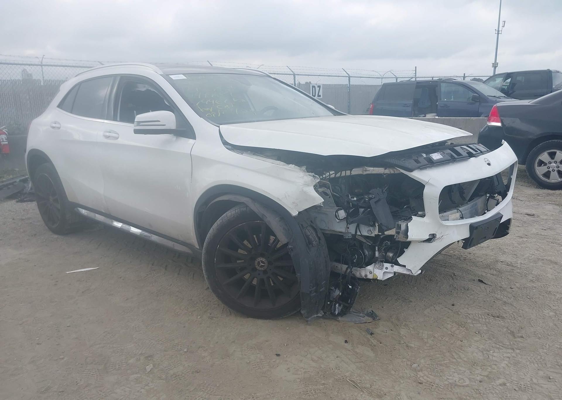 2018 MERCEDES-BENZ GLA 250 4MATIC