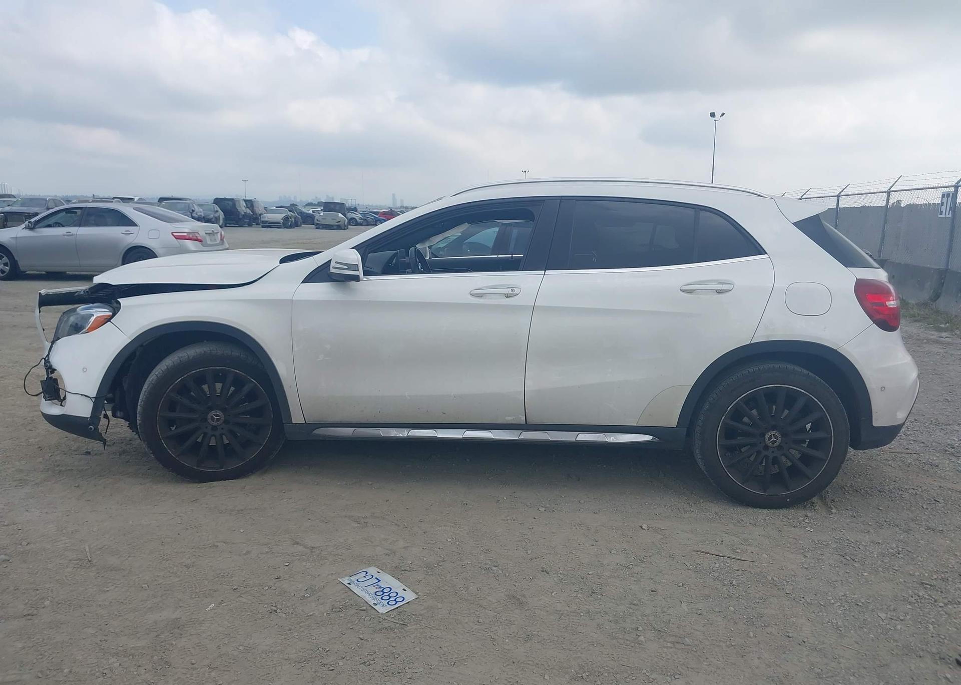 2018 MERCEDES-BENZ GLA 250 4MATIC