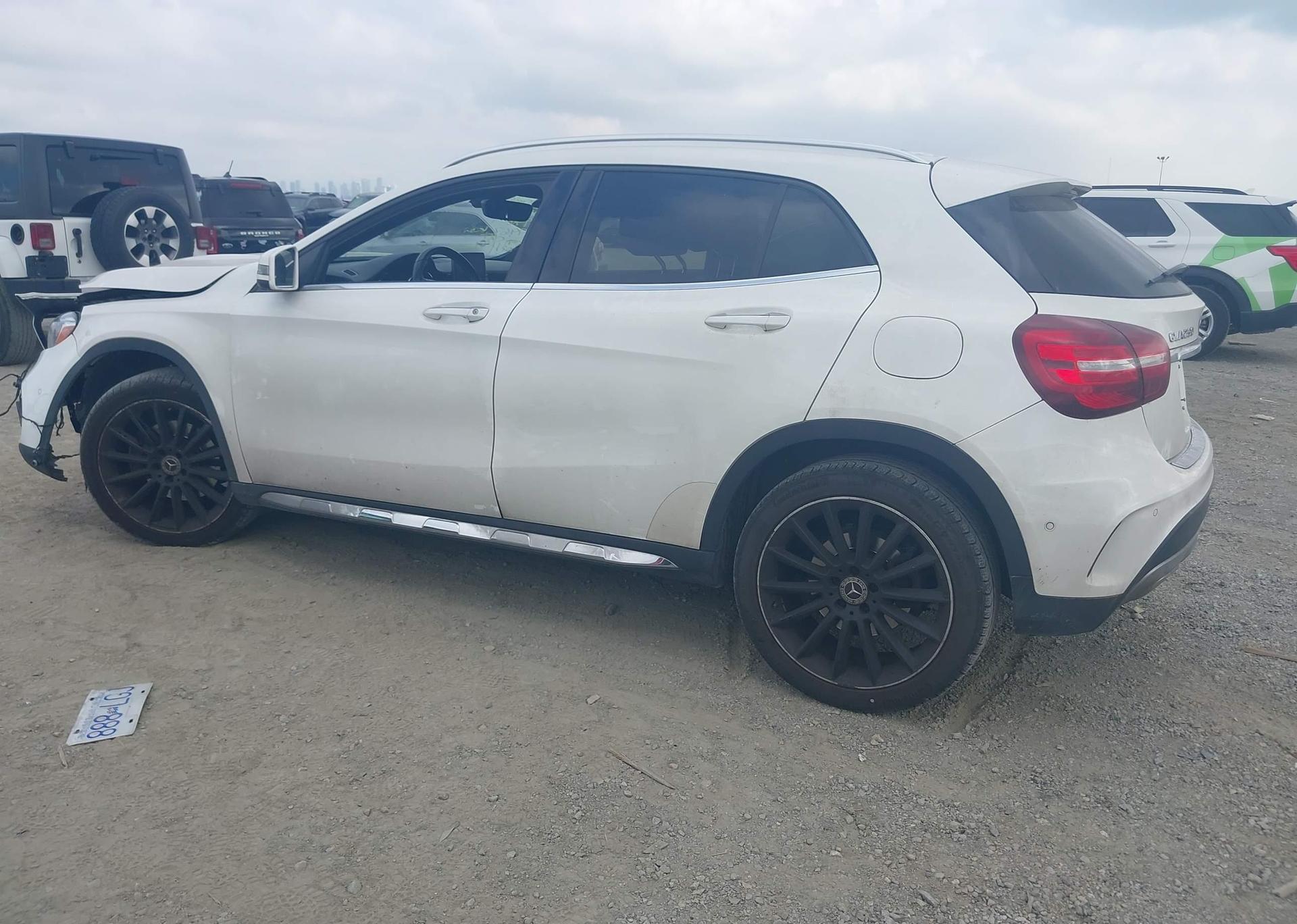 2018 MERCEDES-BENZ GLA 250 4MATIC