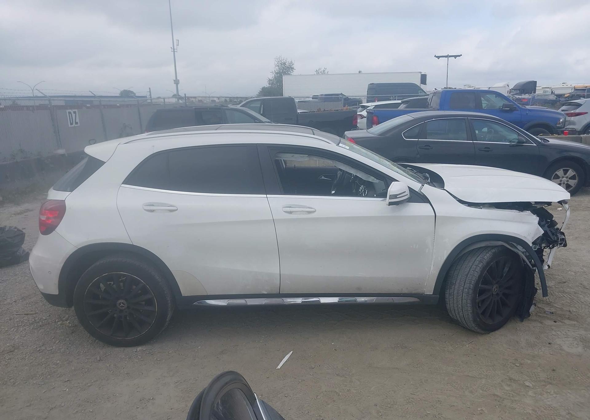 2018 MERCEDES-BENZ GLA 250 4MATIC