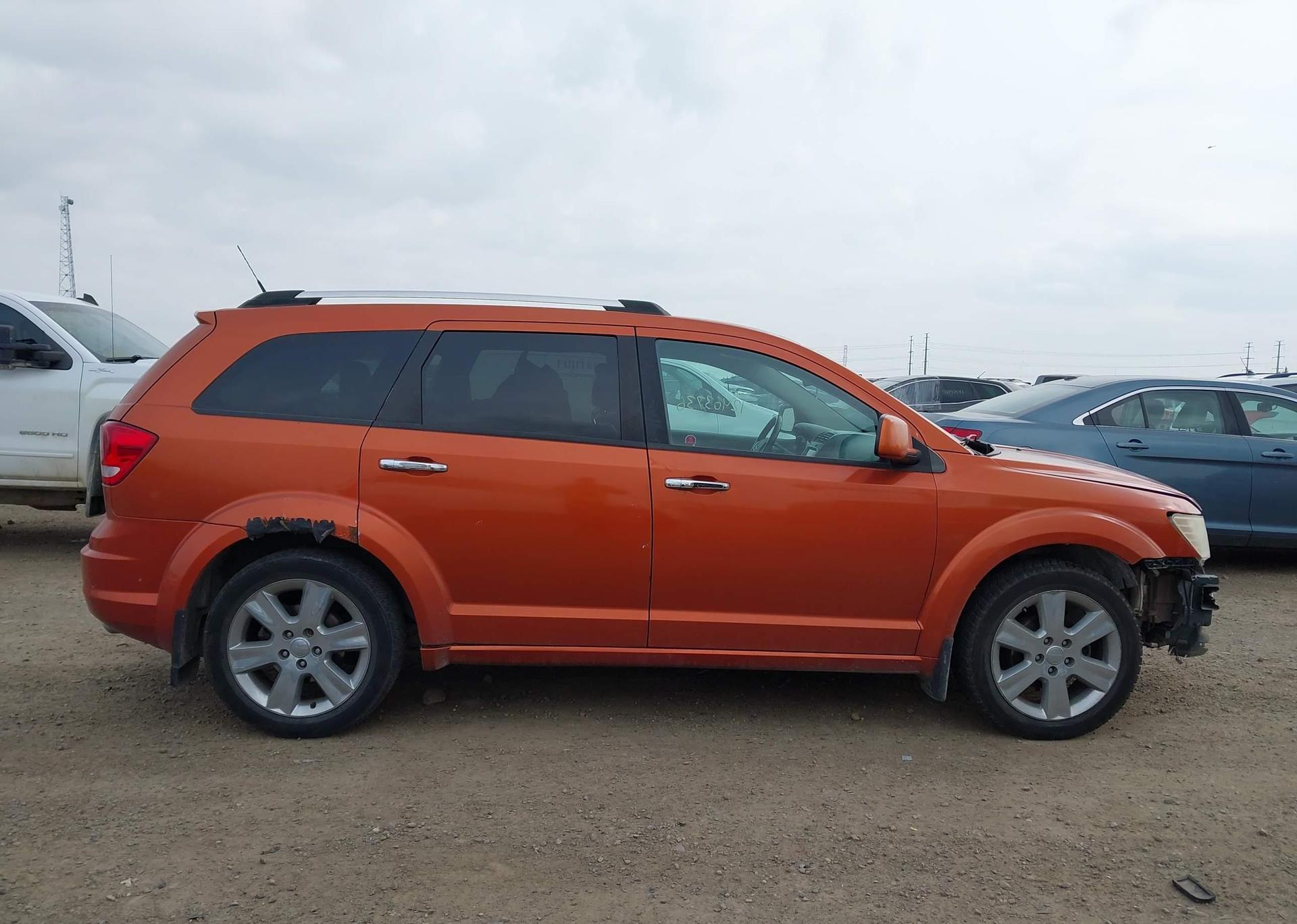 2011 DODGE JOURNEY R