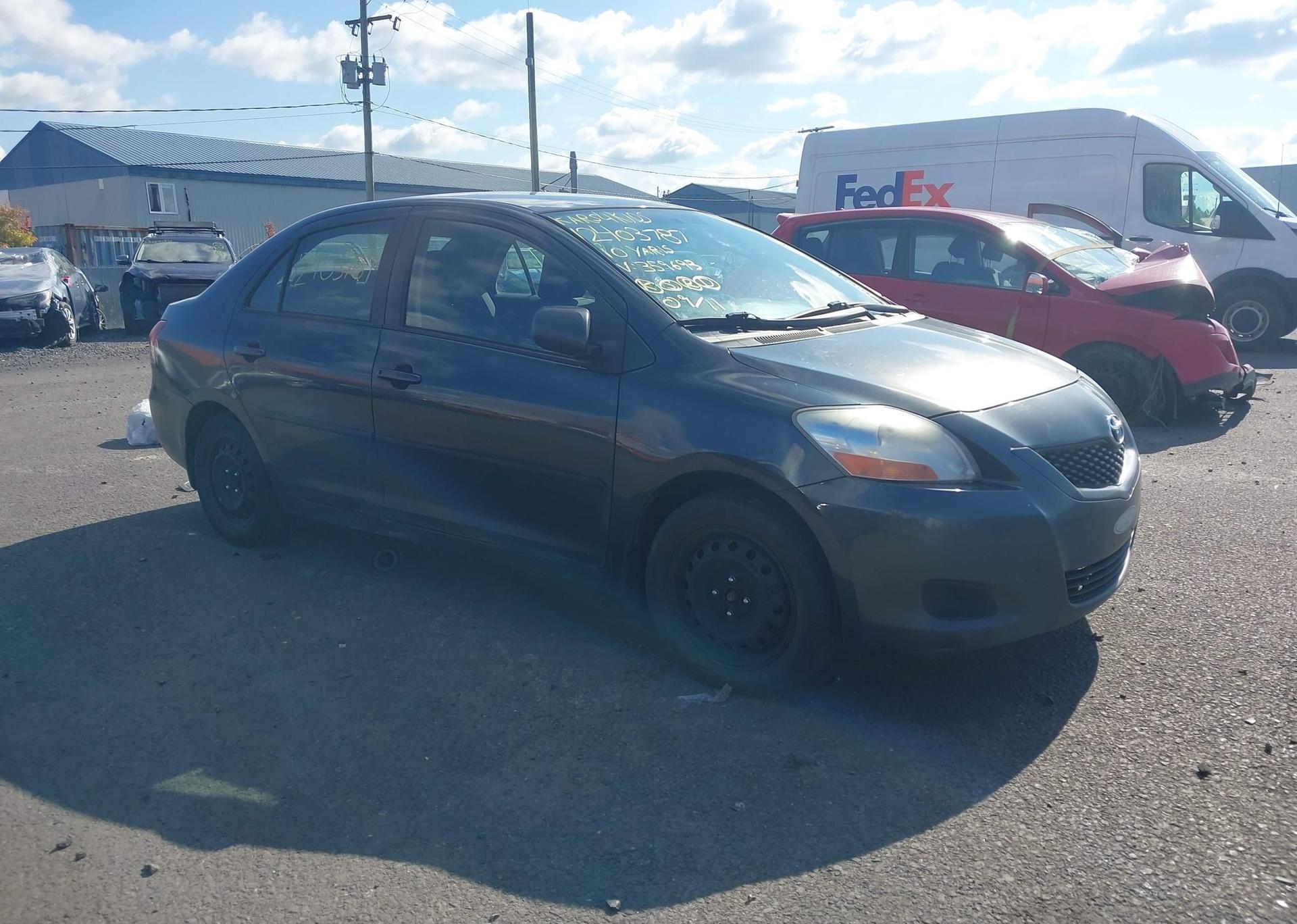 2010 TOYOTA YARIS