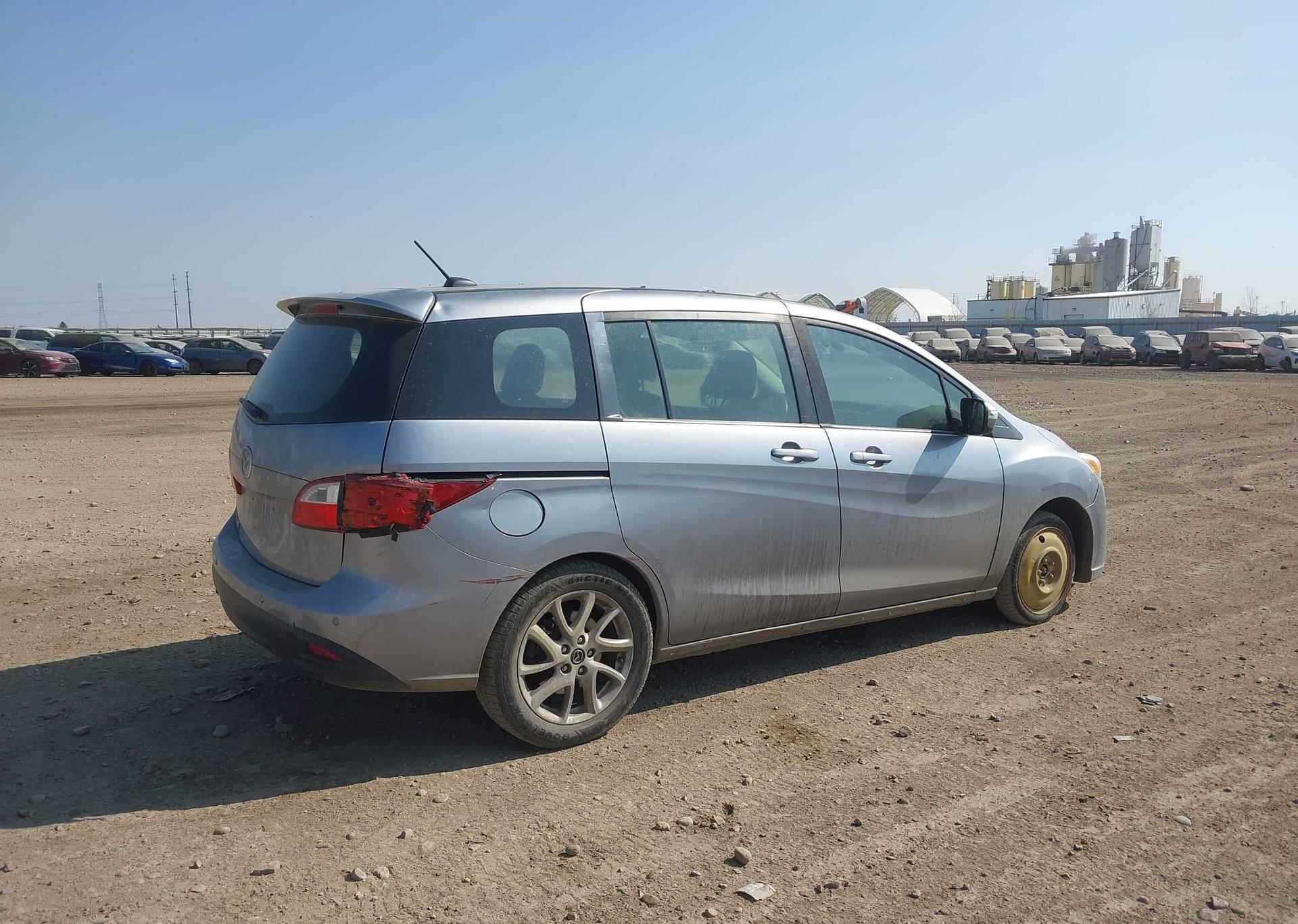 2017 MAZDA mazda5 gt
