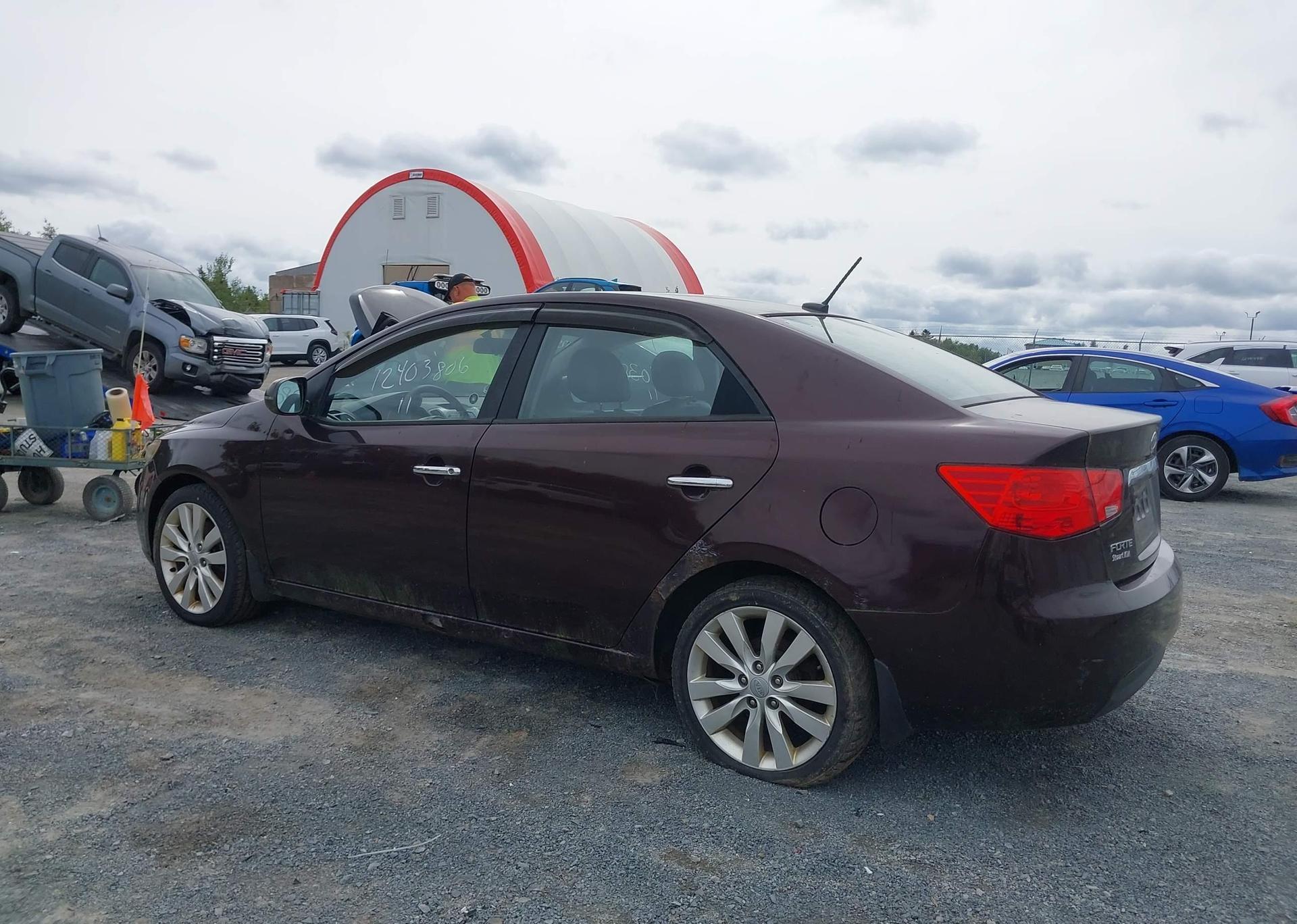 2011 KIA FORTE SX