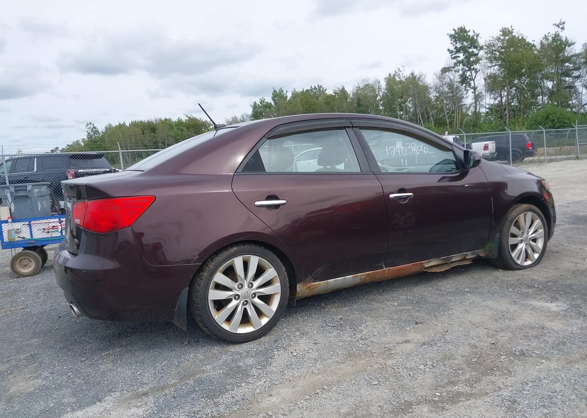 2011 KIA FORTE SX