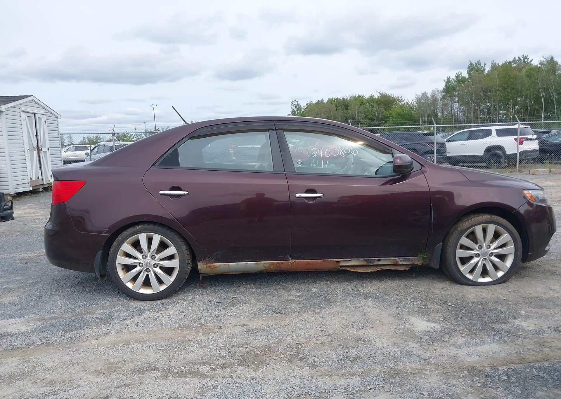 2011 KIA FORTE SX