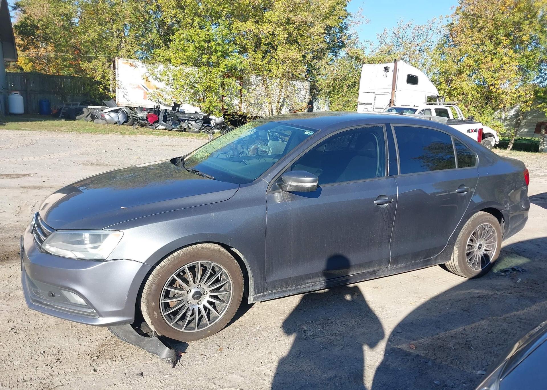 2015 VOLKSWAGEN JETTA